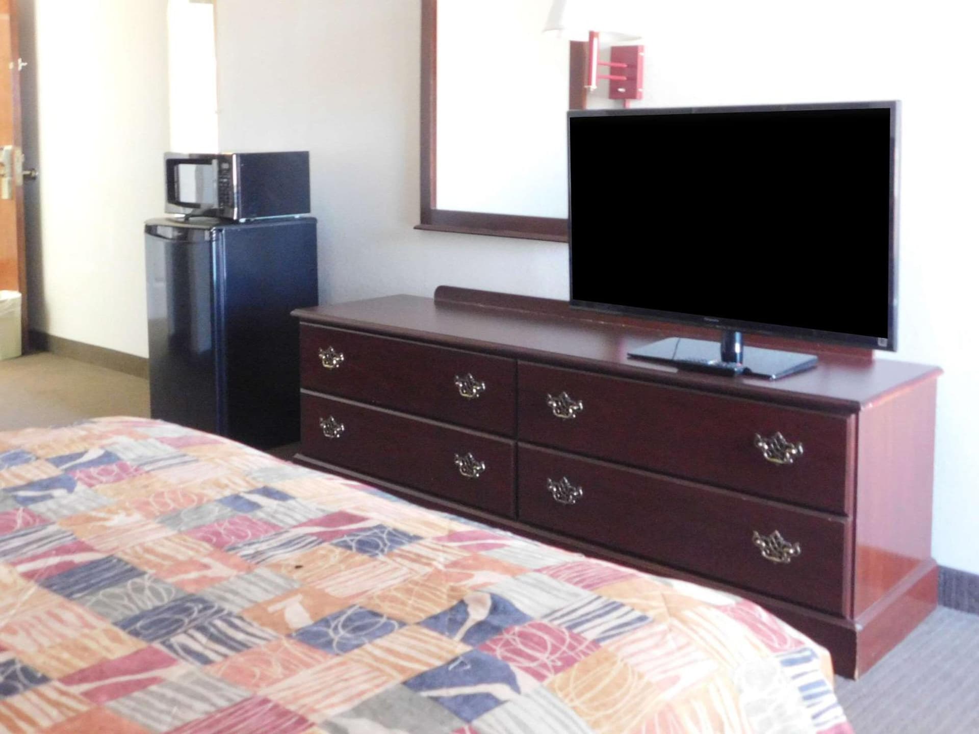 Quality Inn & Suites Thomasville-High Point gallery photo in Thomasville, NC — image 33
