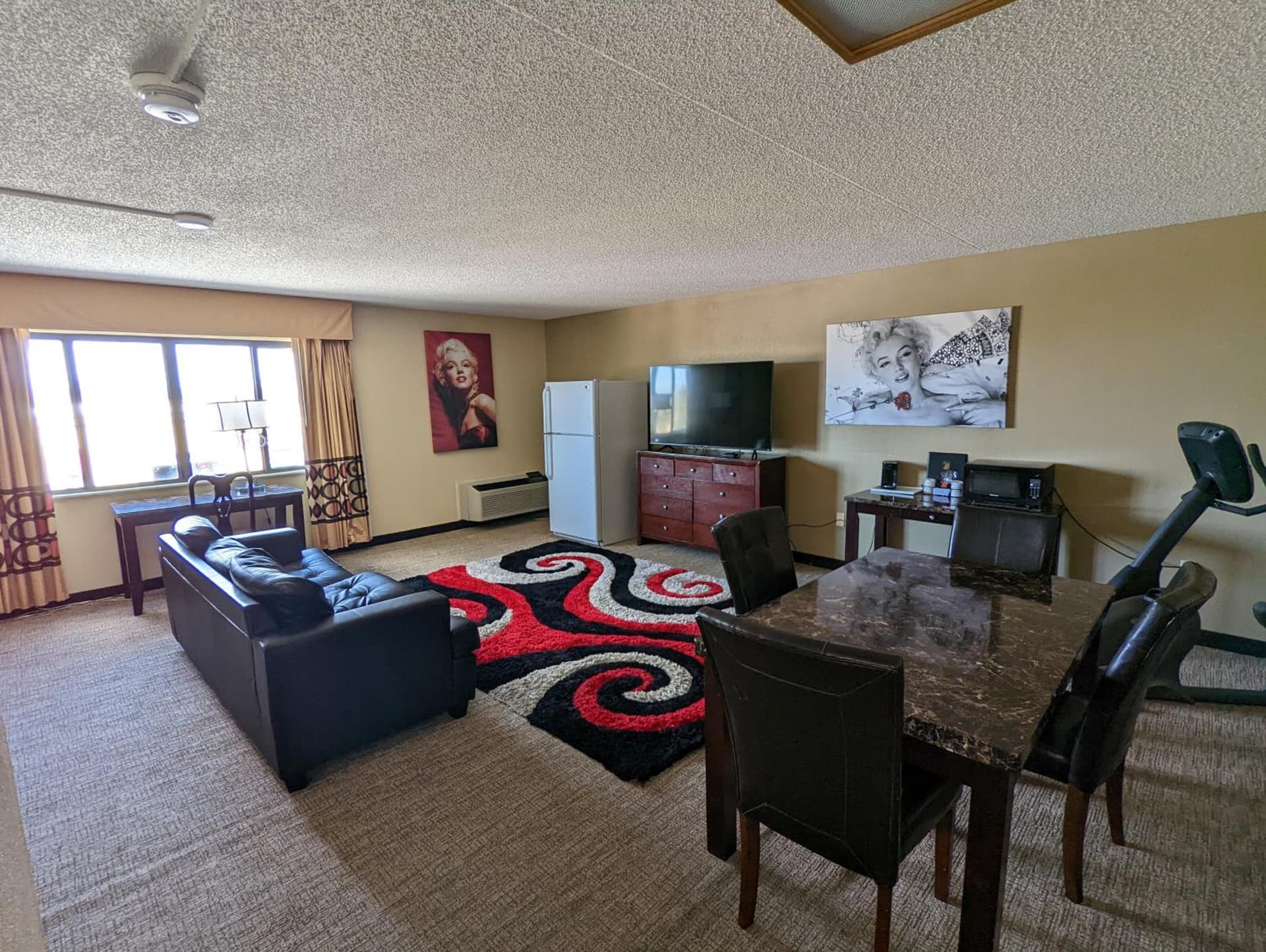 Woodland Inn and Suites Extended Stay gallery photo in Wichita, KS — image 56