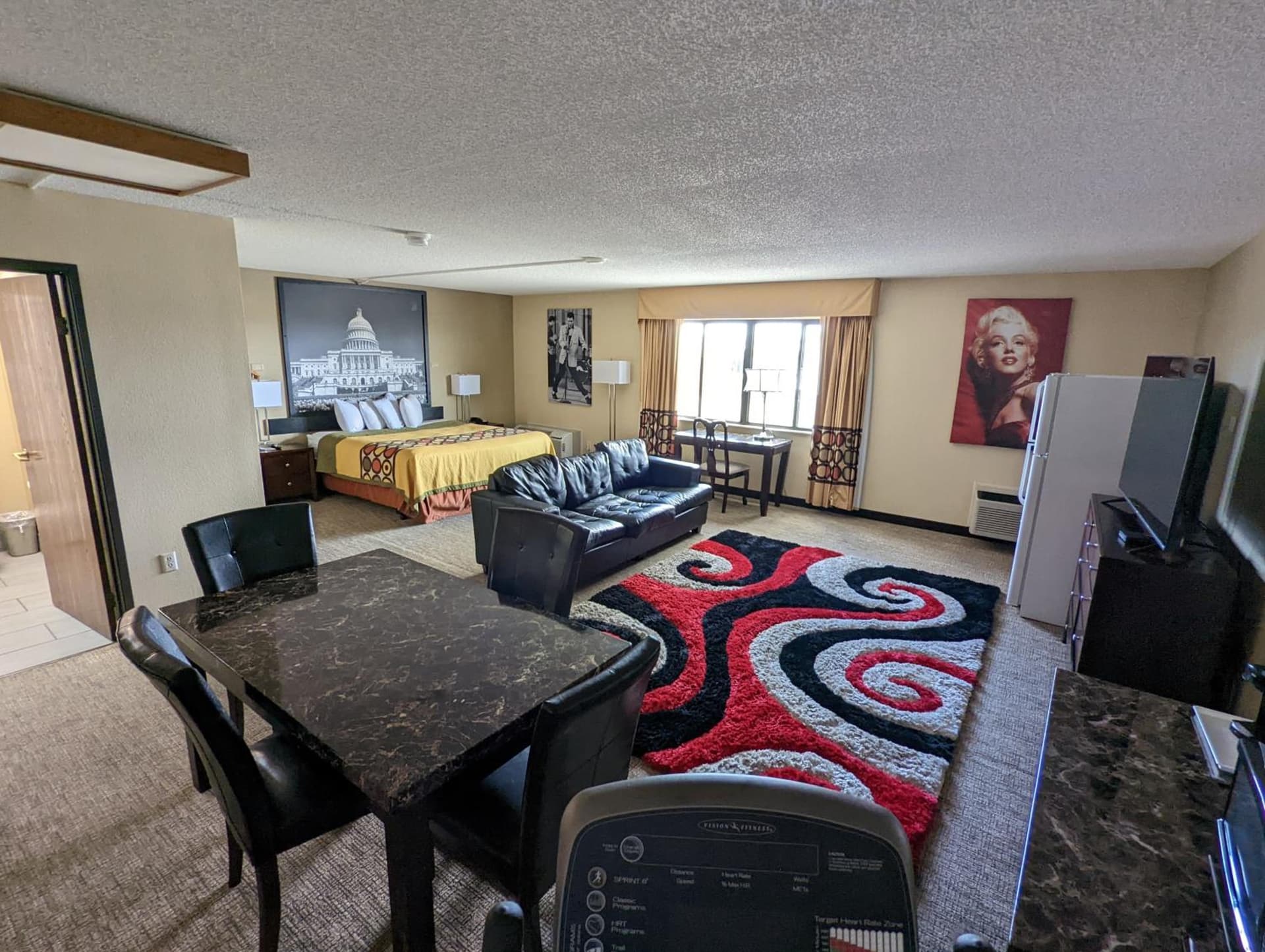 Woodland Inn and Suites Extended Stay gallery photo in Wichita, KS — image 4