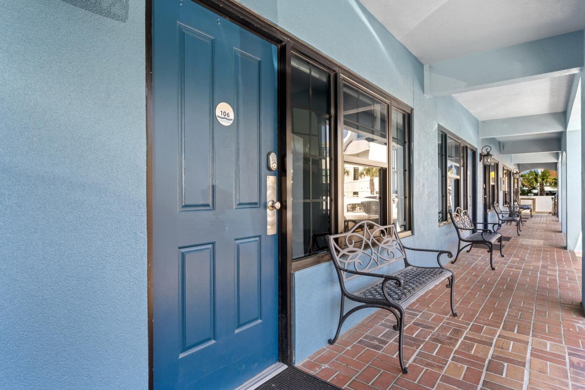 Beachside Inn featured exterior or lobby in Destin, FL — similar hotel