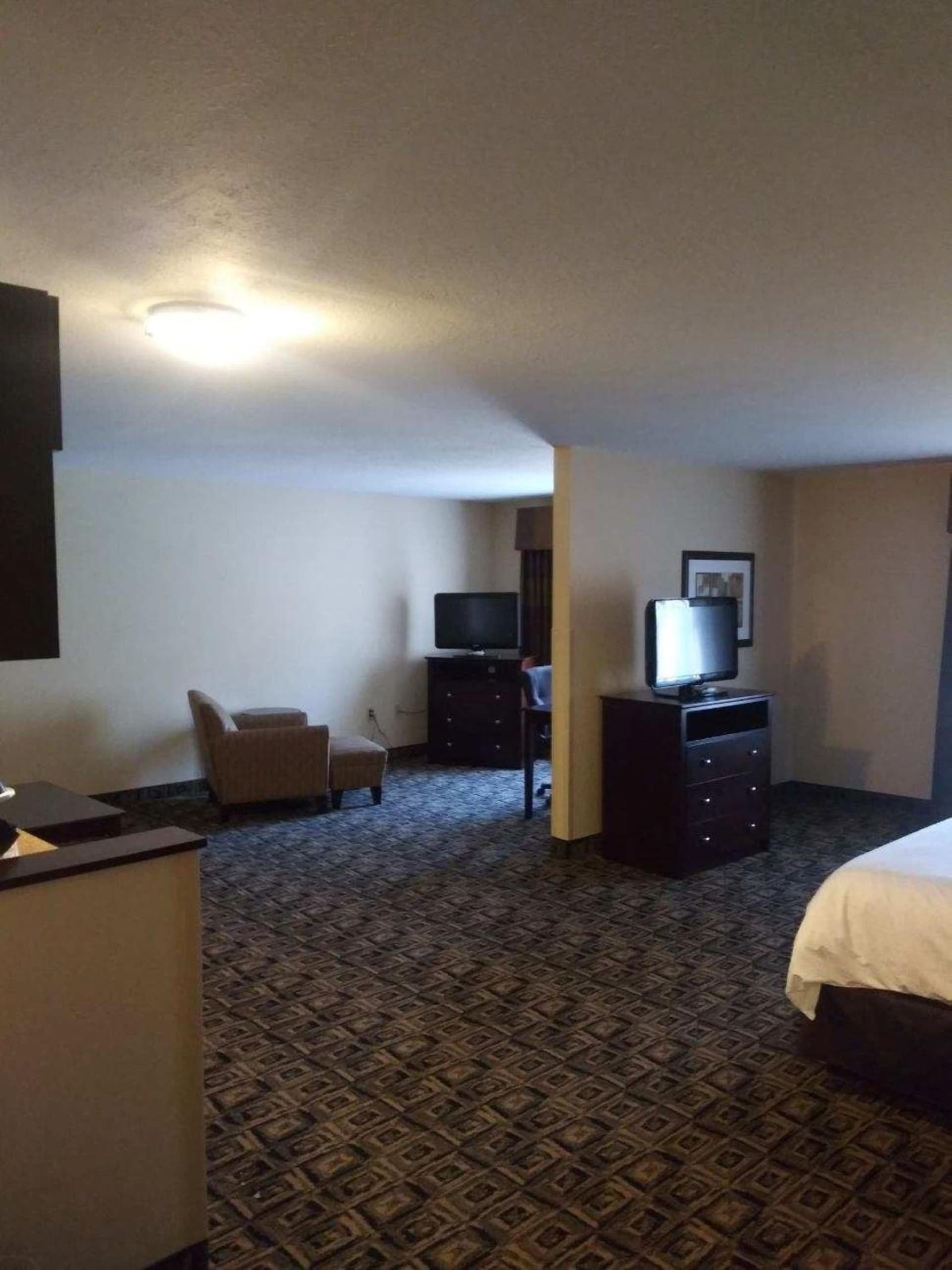 Holiday Inn Express & Suites Zanesville North by IHG gallery photo in Zanesville, OH — image 9