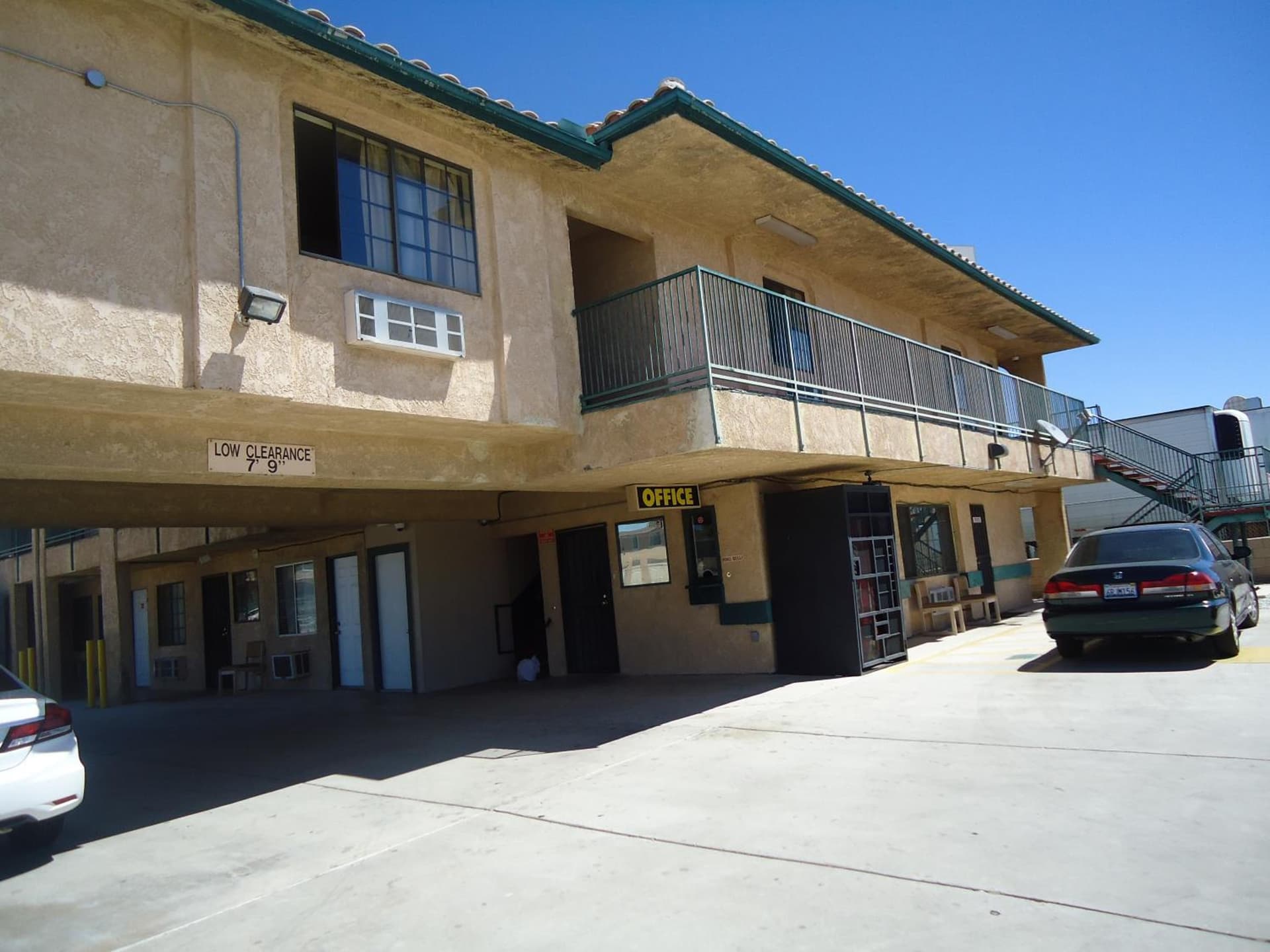 Economy Inn Victorville gallery photo in Victorville, CA — image 11
