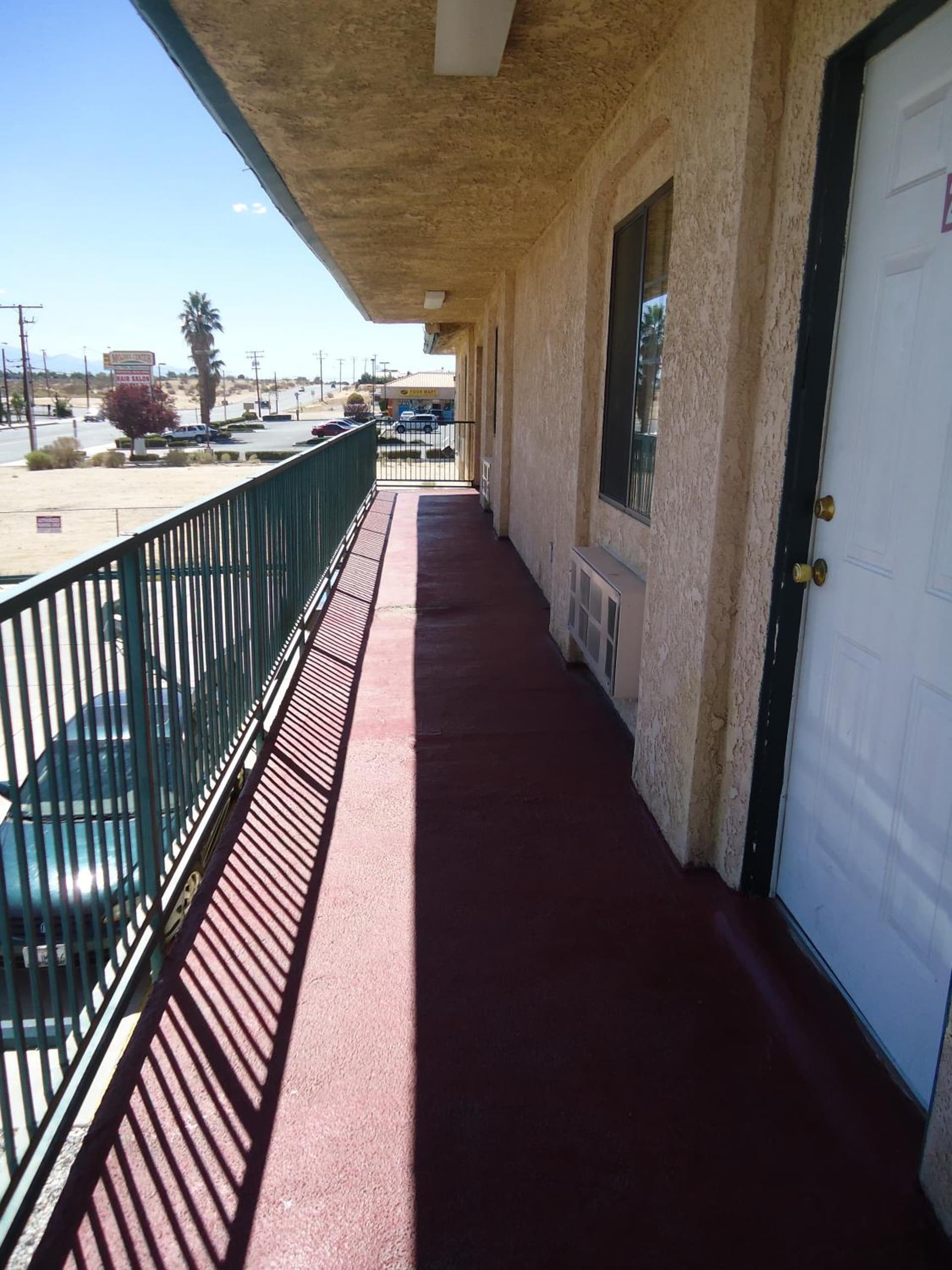 Economy Inn Victorville gallery photo in Victorville, CA — image 6