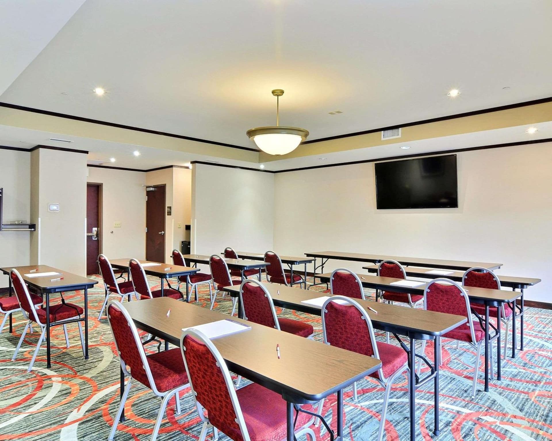 Comfort Suites Uniontown interior in Uniontown, PA — gallery photo 2