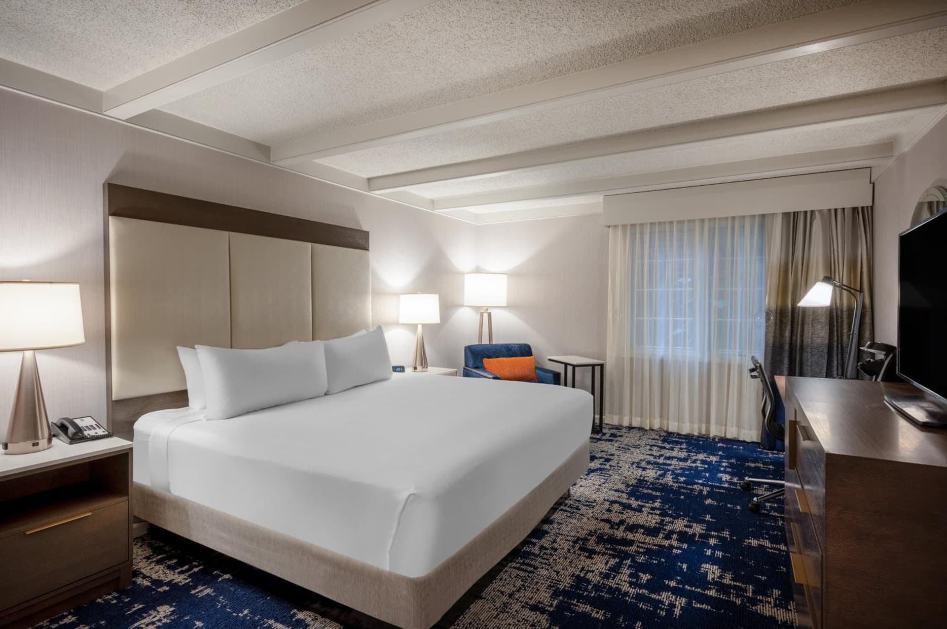 Crowne Plaza Albany - The Desmond Hotel gallery photo in Albany, NY — image 71