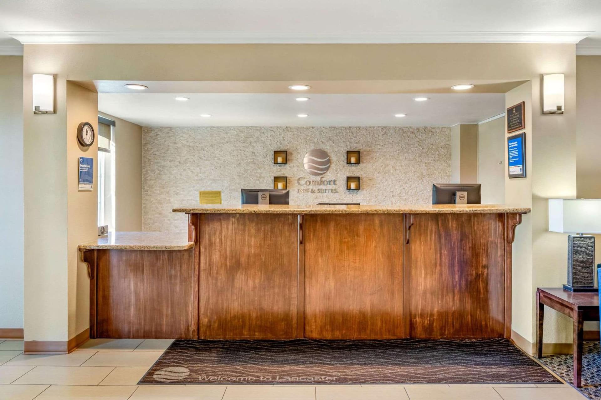 Comfort Inn & Suites Lancaster Antelope Valley property views in Lancaster, CA — gallery photo 3