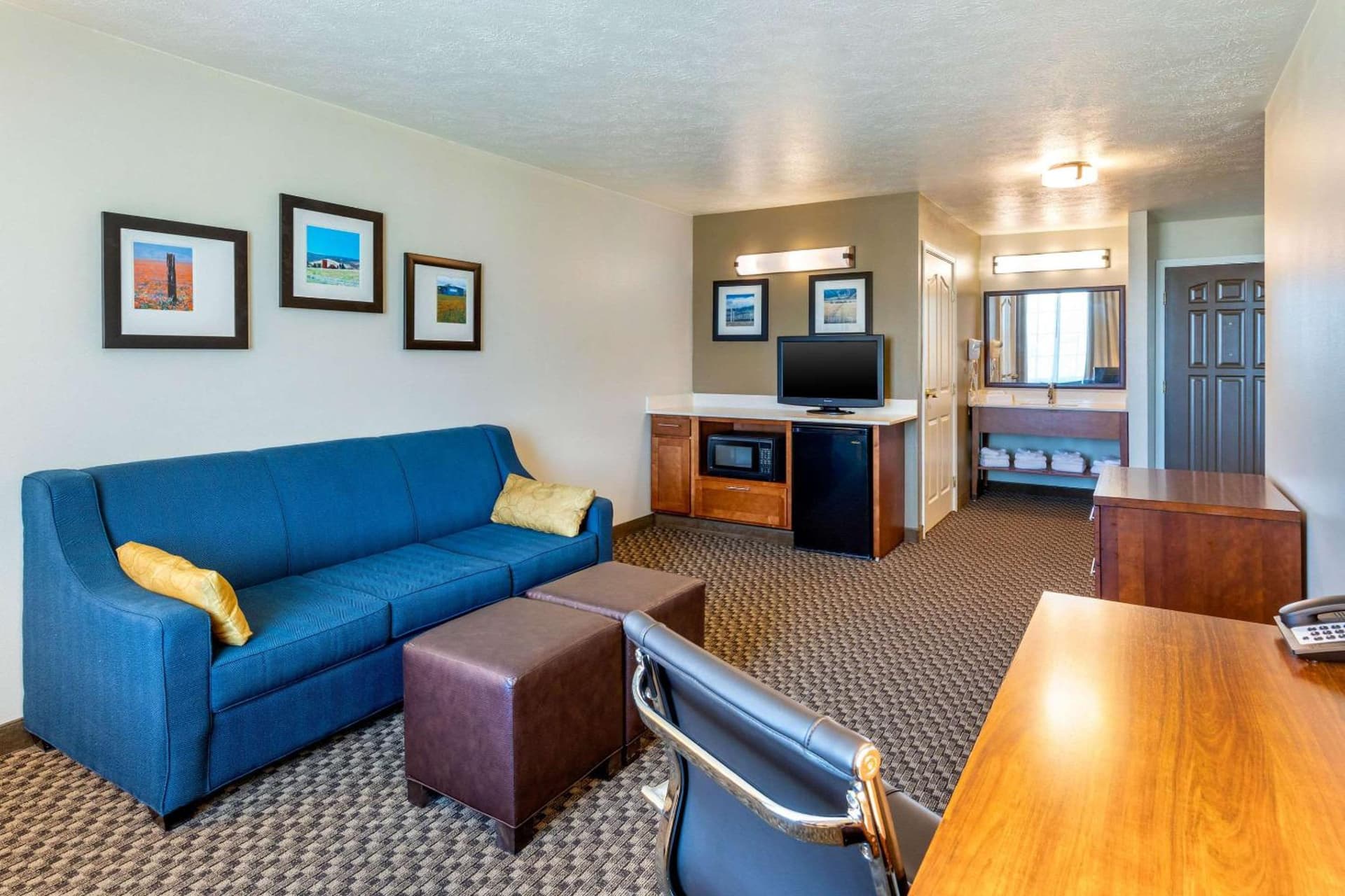 Comfort Inn & Suites Lancaster Antelope Valley gallery photo in Lancaster, CA — image 38