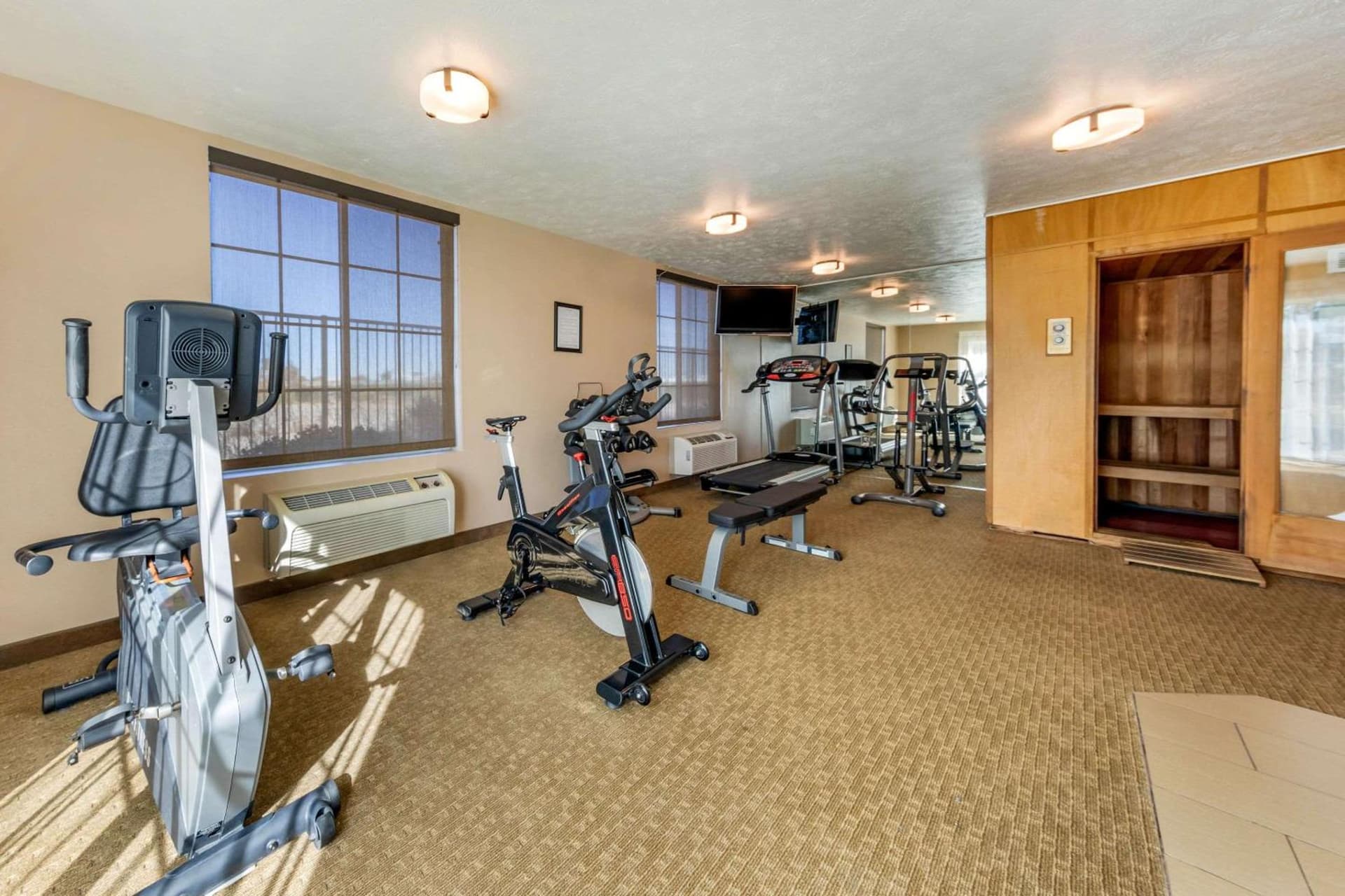 Comfort Inn & Suites Lancaster Antelope Valley gallery photo in Lancaster, CA — image 22