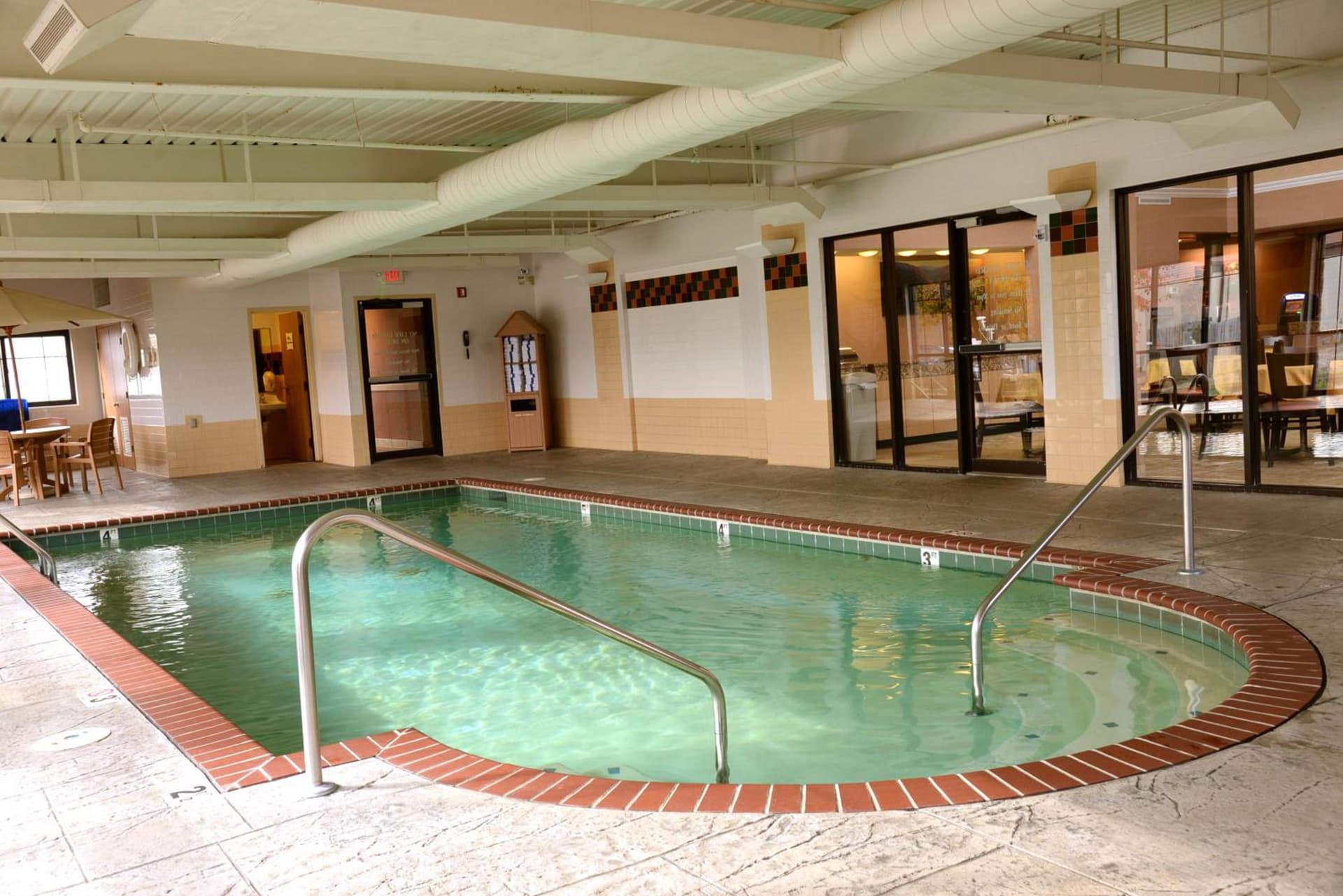 La Quinta by Wyndham Springfield South gallery photo in Springfield, MO — image 32