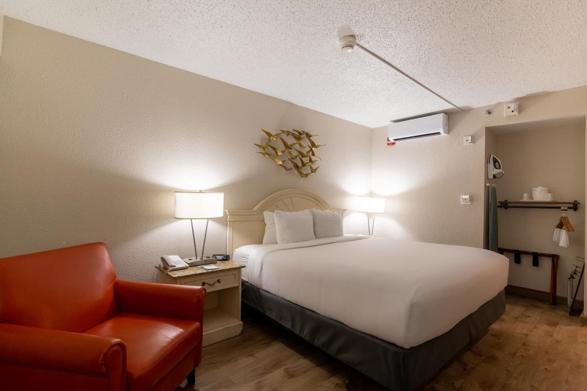 Emerald Beach Hotel Corpus Christi property views in Corpus Christi, TX — gallery photo 3
