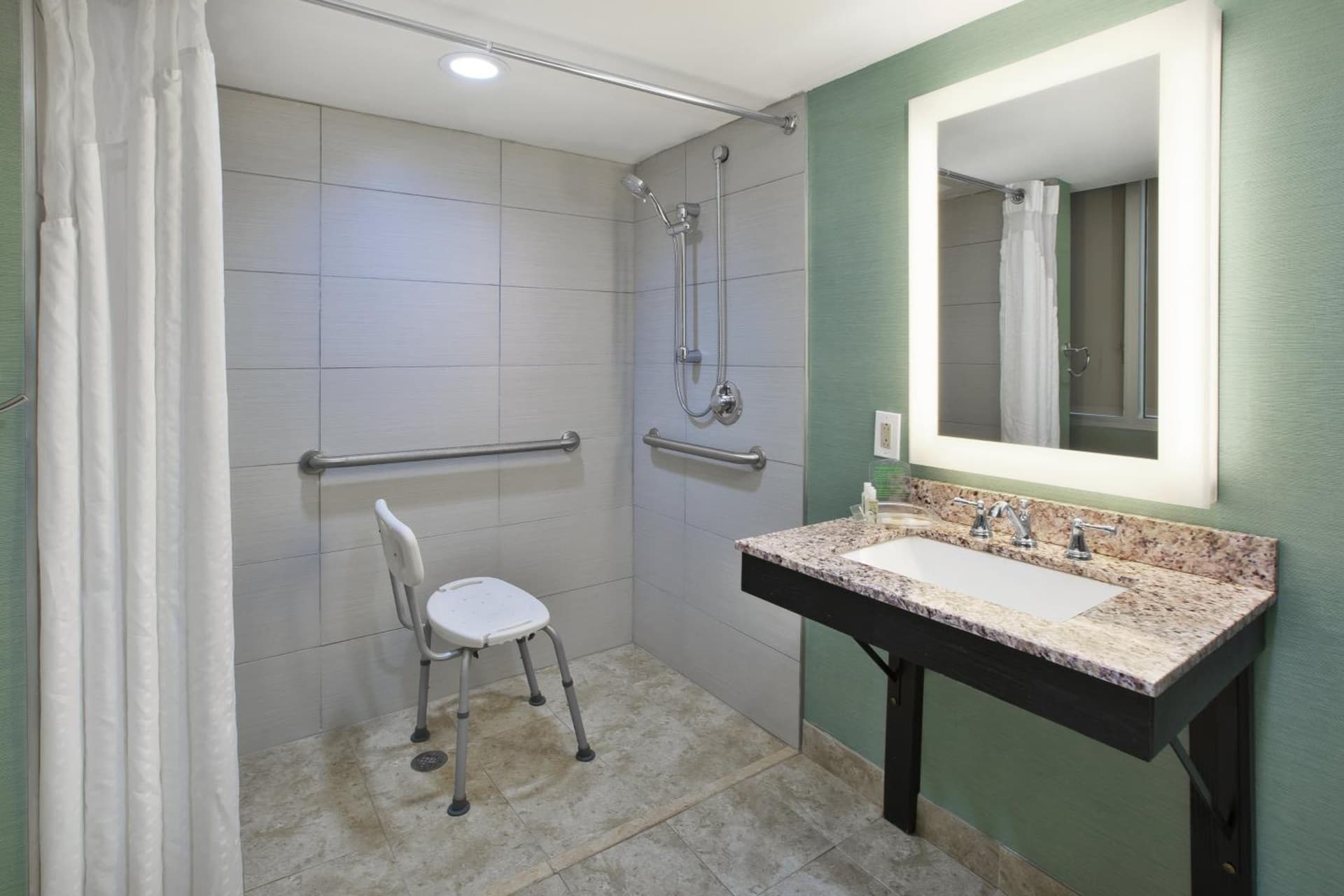 Holiday Inn Columbus Dwtn-Capitol Square by IHG gallery photo in Columbus, OH — image 16