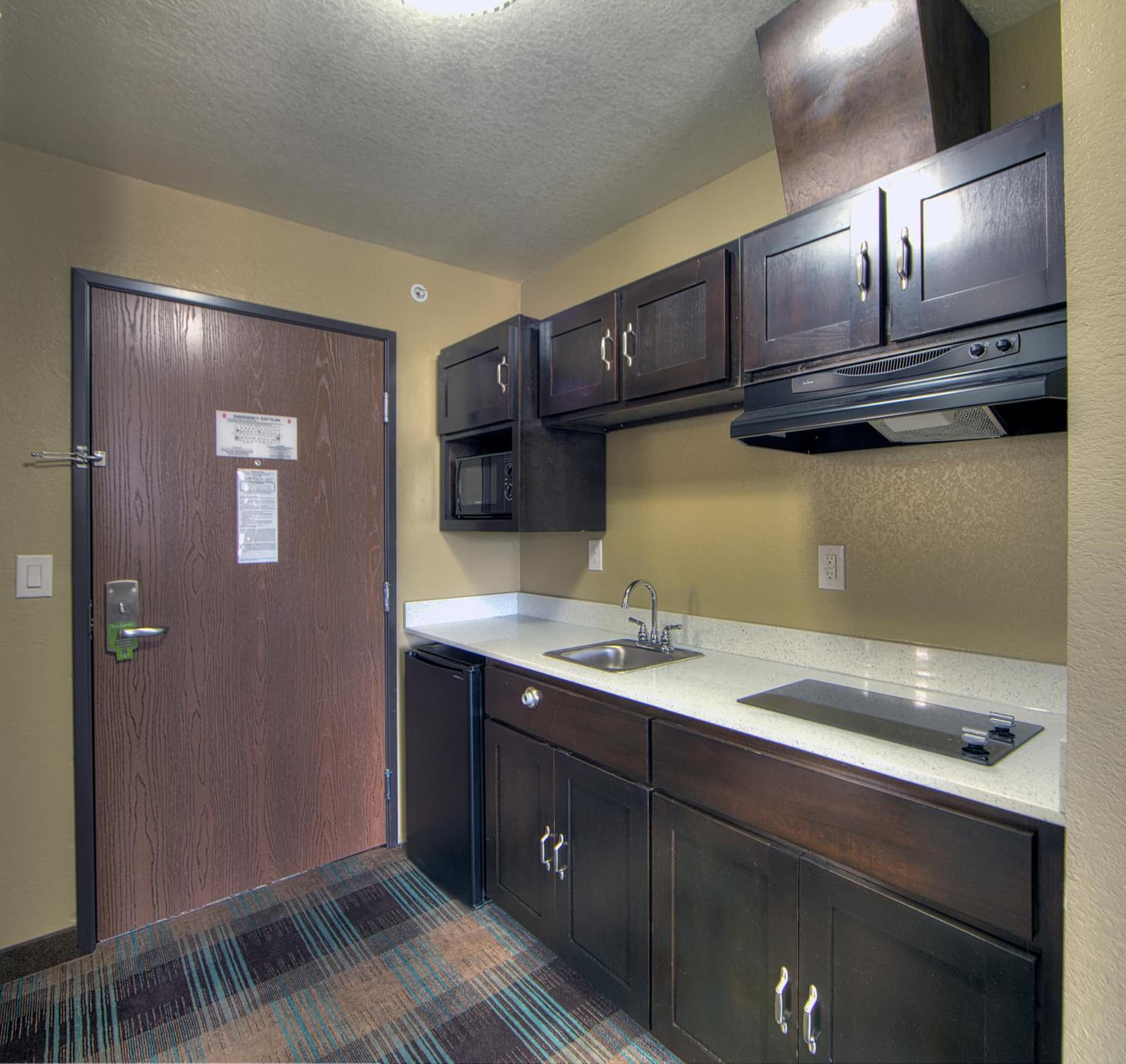 Comfort Inn & Suites Fort Worth West I-30 NAS JRB gallery photo in Fort Worth, TX — image 9