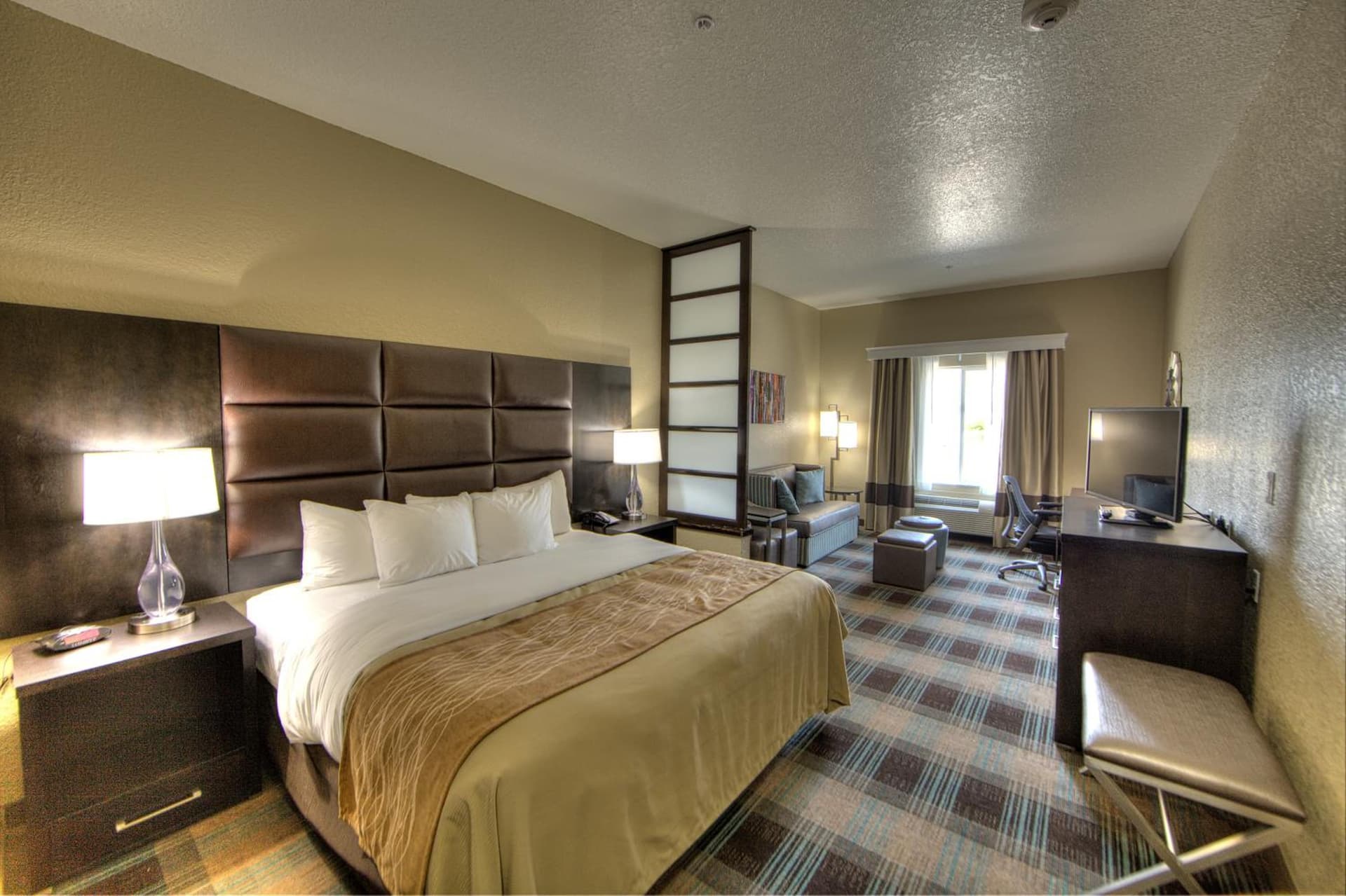 Comfort Inn & Suites Fort Worth West I-30 NAS JRB gallery photo in Fort Worth, TX — image 36