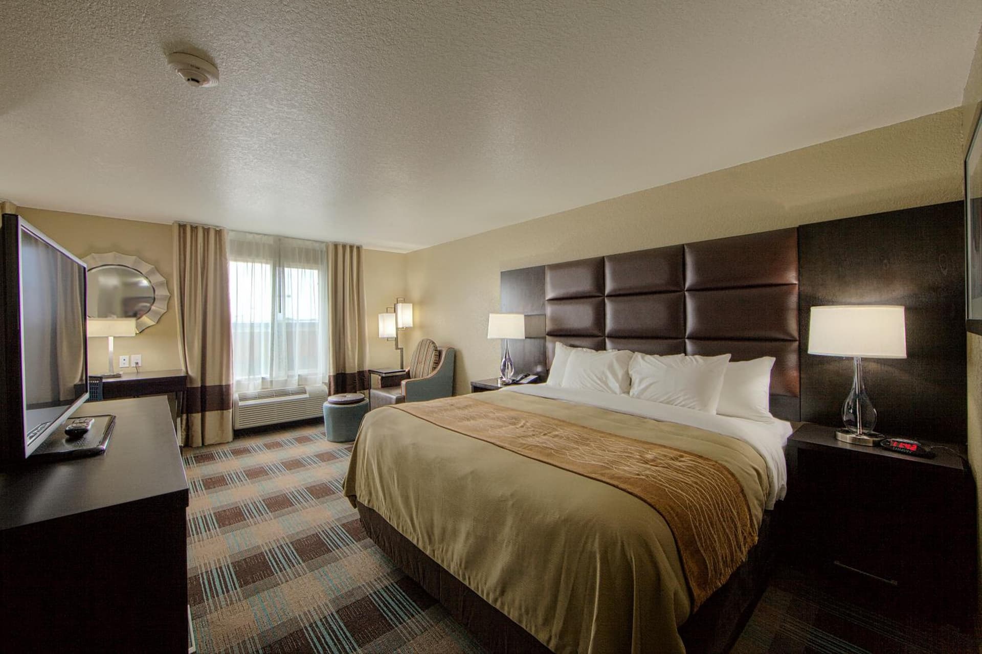 Comfort Inn & Suites Fort Worth West I-30 NAS JRB gallery photo in Fort Worth, TX — image 7