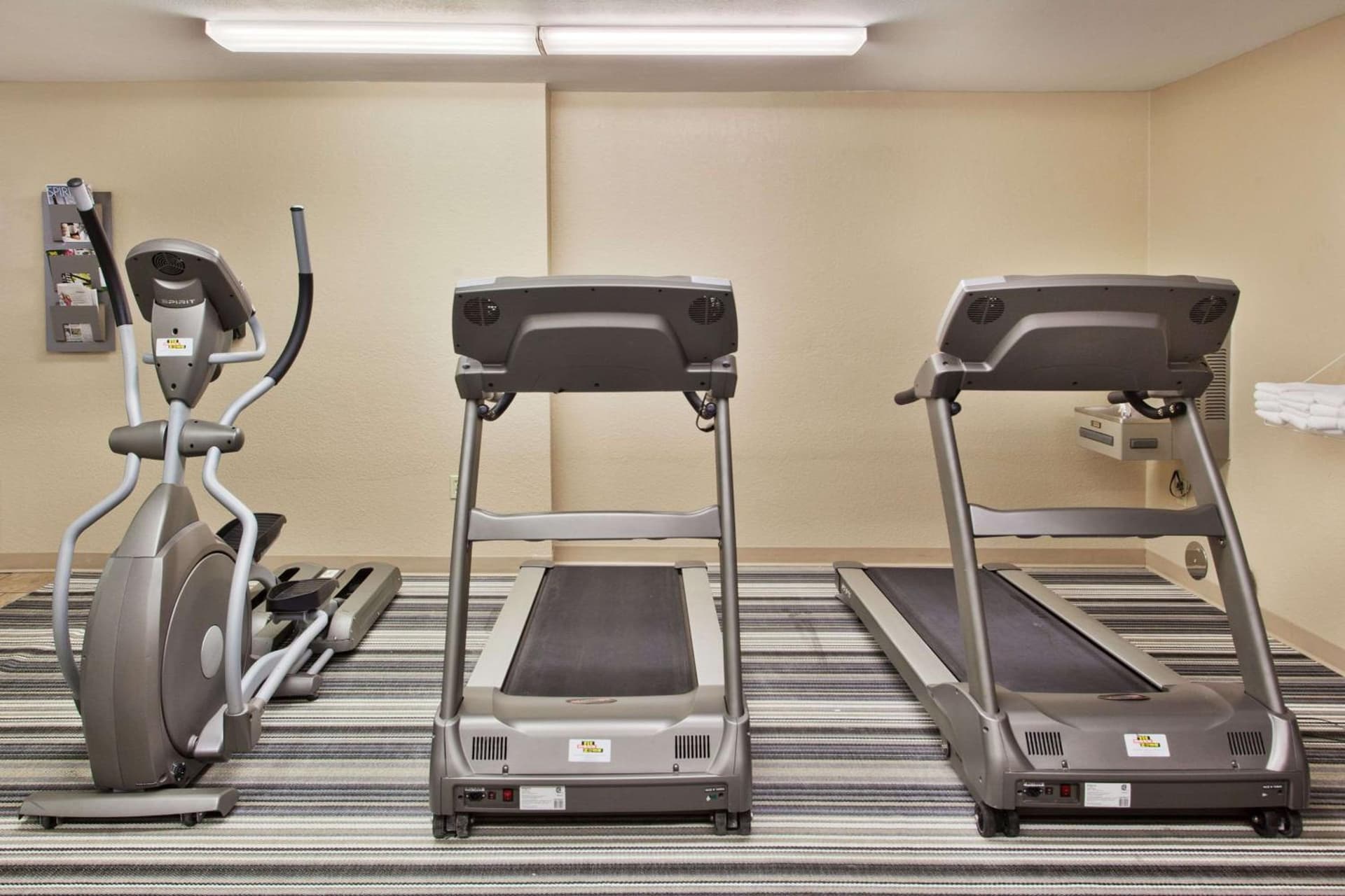 Sonesta Simply Suites Chicago Libertyville gallery photo in Libertyville, IL — image 19