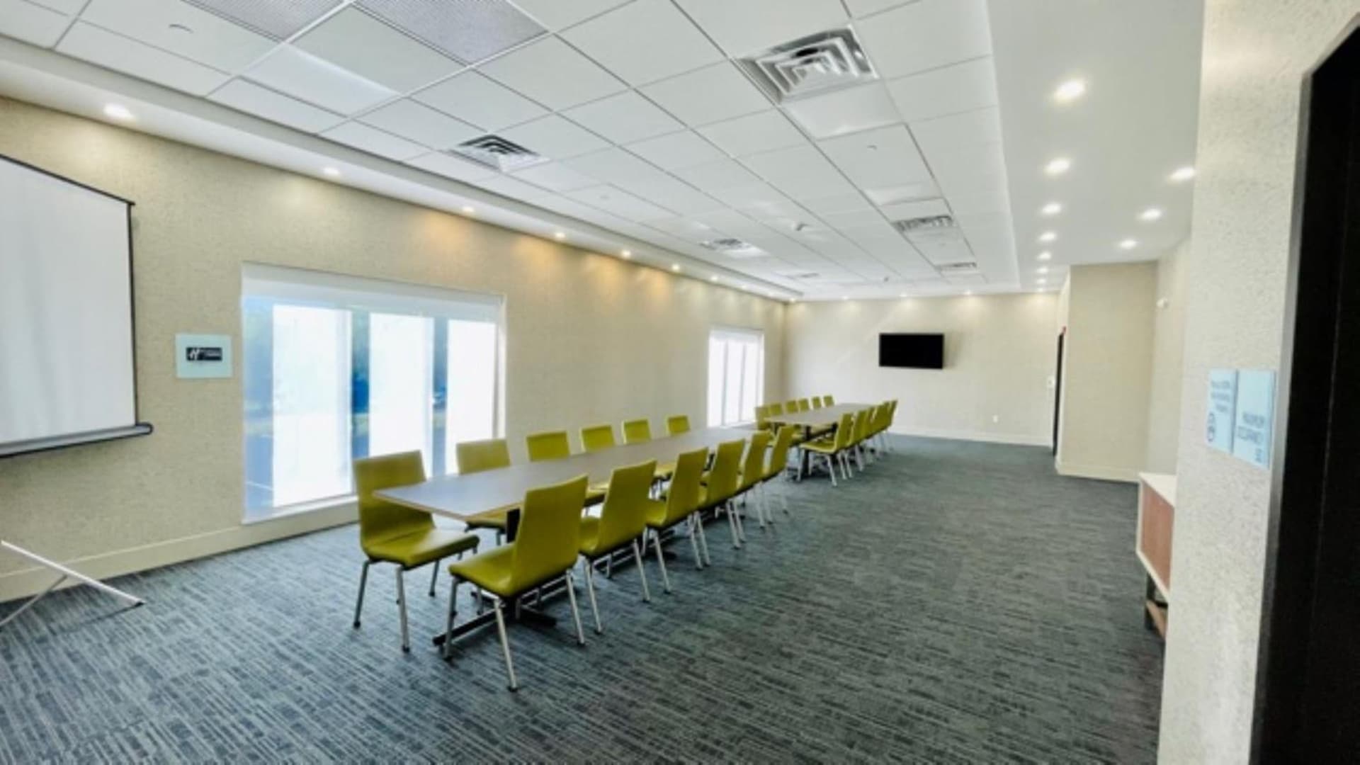 Holiday Inn Express - Fall River North gallery photo in Fall River, MA — image 12