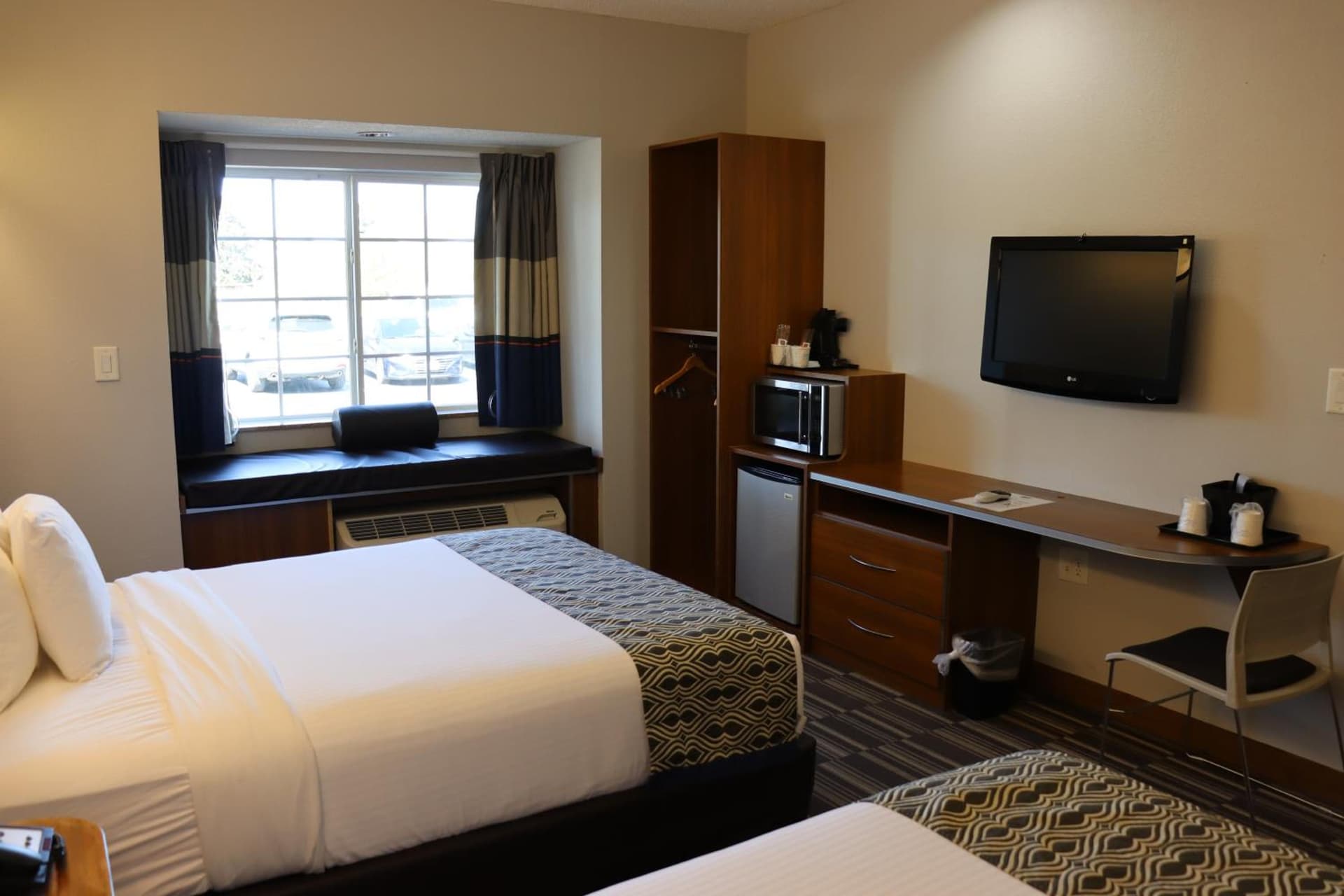 Microtel Inn & Suites by Wyndham Columbus Near Fort Benning gallery photo in Columbus, GA — image 22