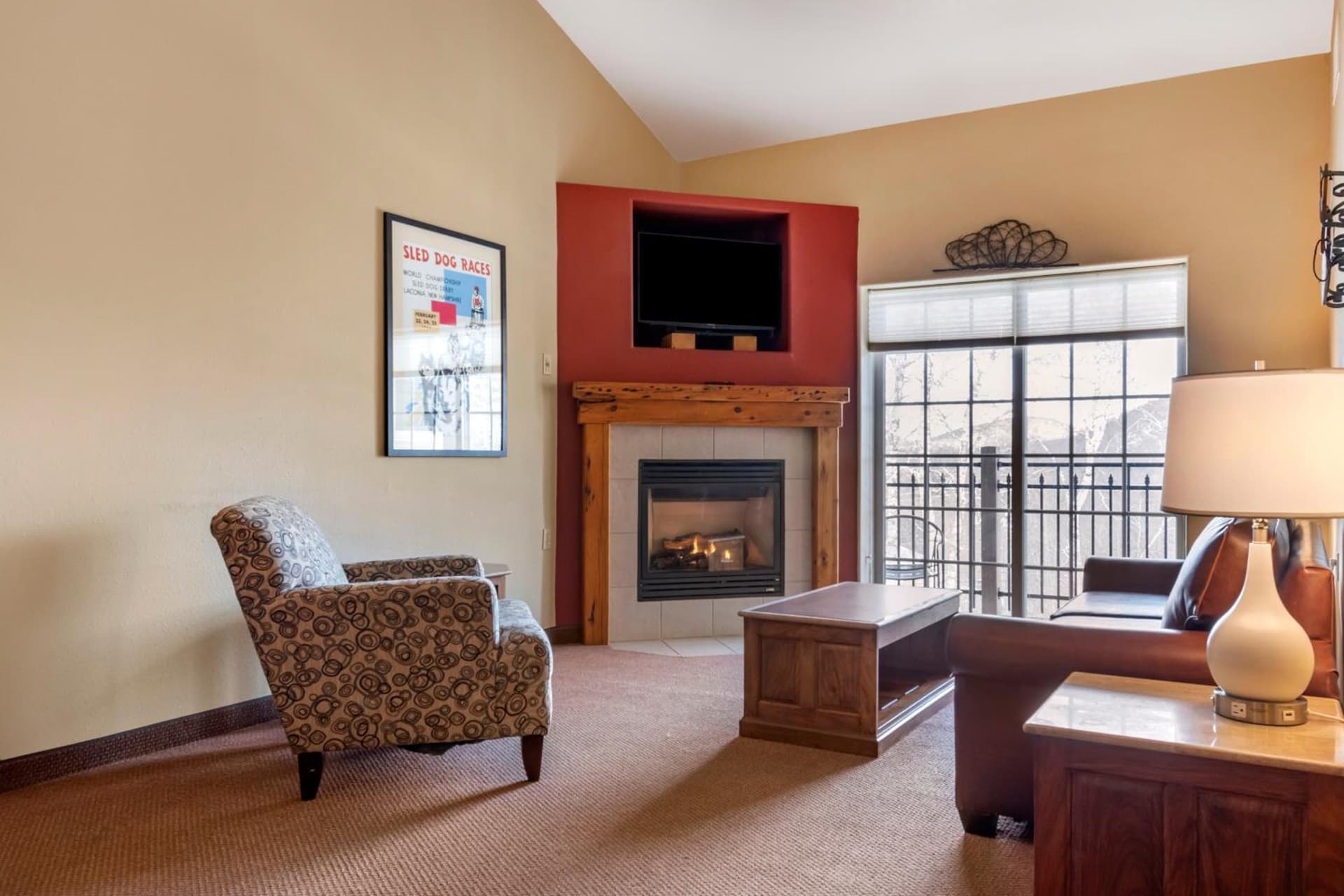 Mountain Edge Suites at Sunapee, an Ascend Collection Hotel interior in Newbury, NH — gallery photo 2