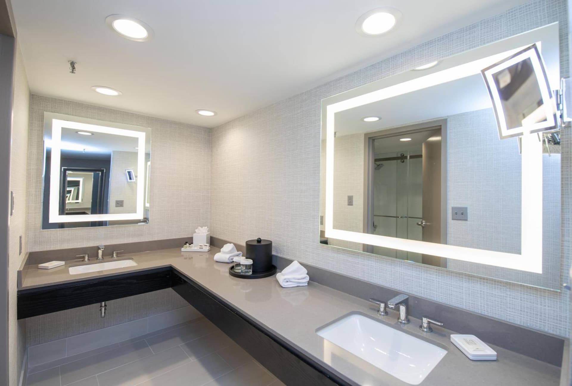 Crowne Plaza Providence-Warwick (Airport) by IHG gallery photo in Warwick, RI — image 19
