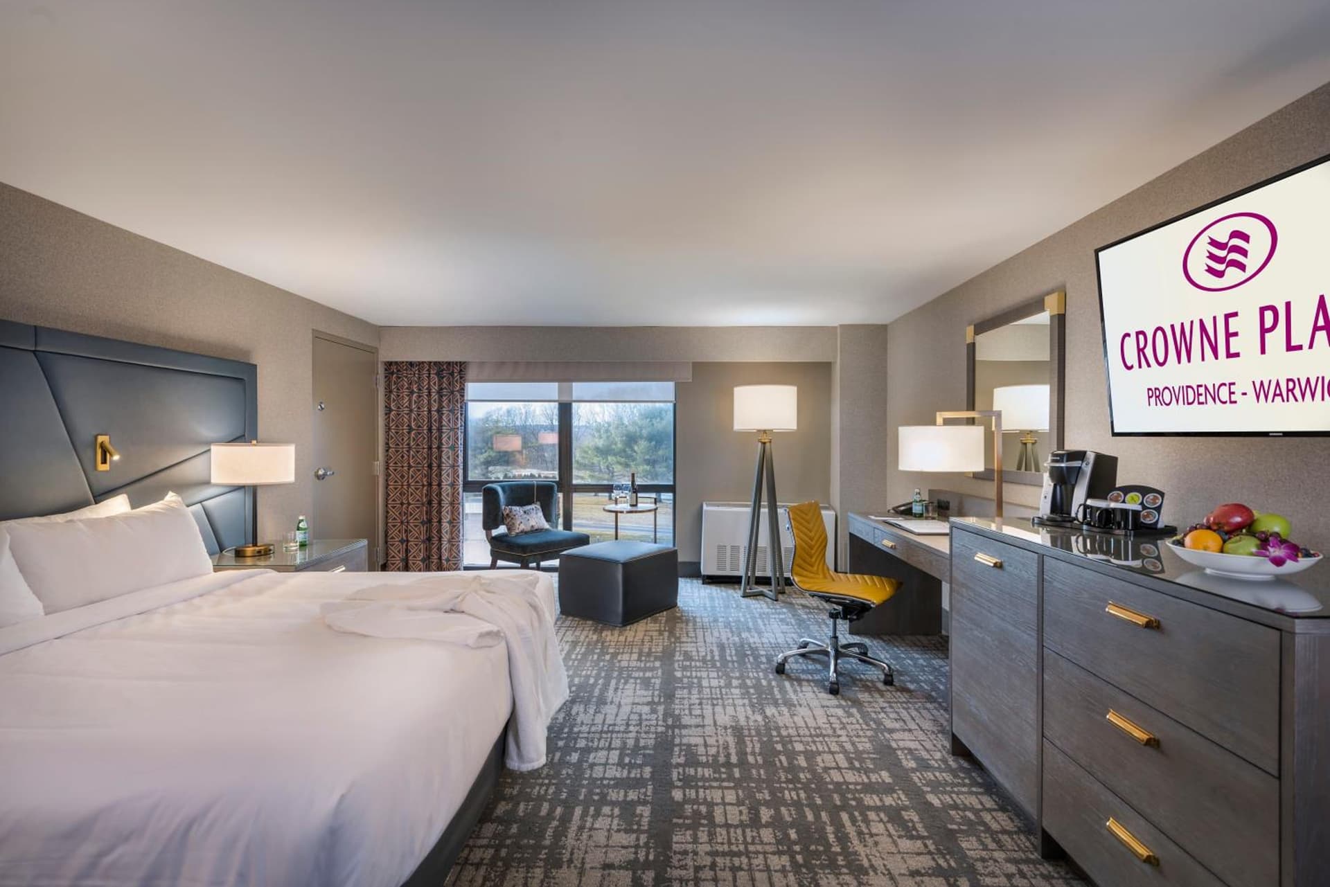 Crowne Plaza Providence-Warwick (Airport) by IHG gallery photo in Warwick, RI — image 9