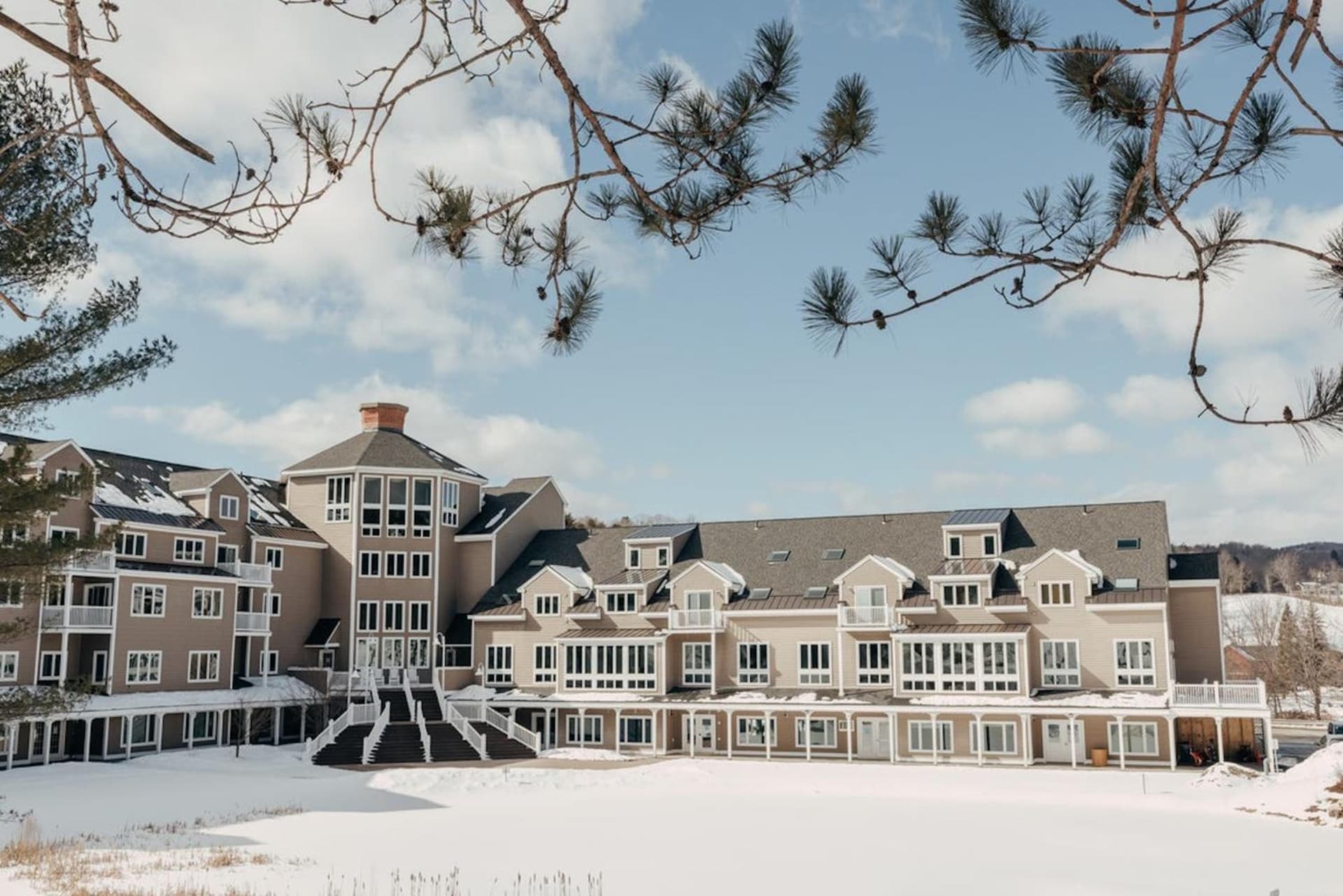 Holiday Inn Club Vacations Mount Ascutney Resort property views in Brownsville — gallery photo 3