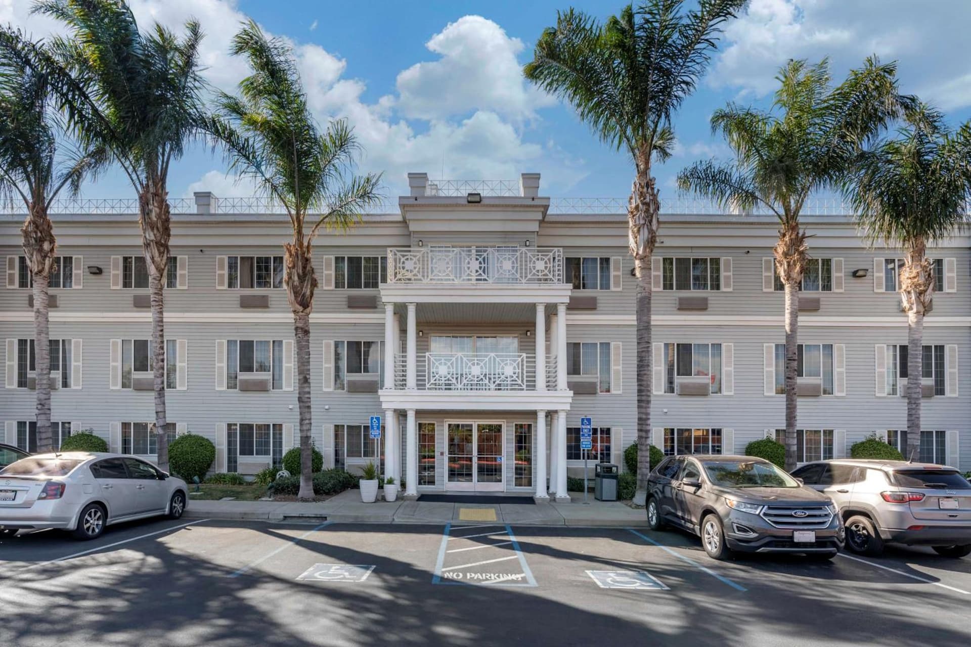 Best Western Luxury Inn gallery photo in Tracy, CA — image 6