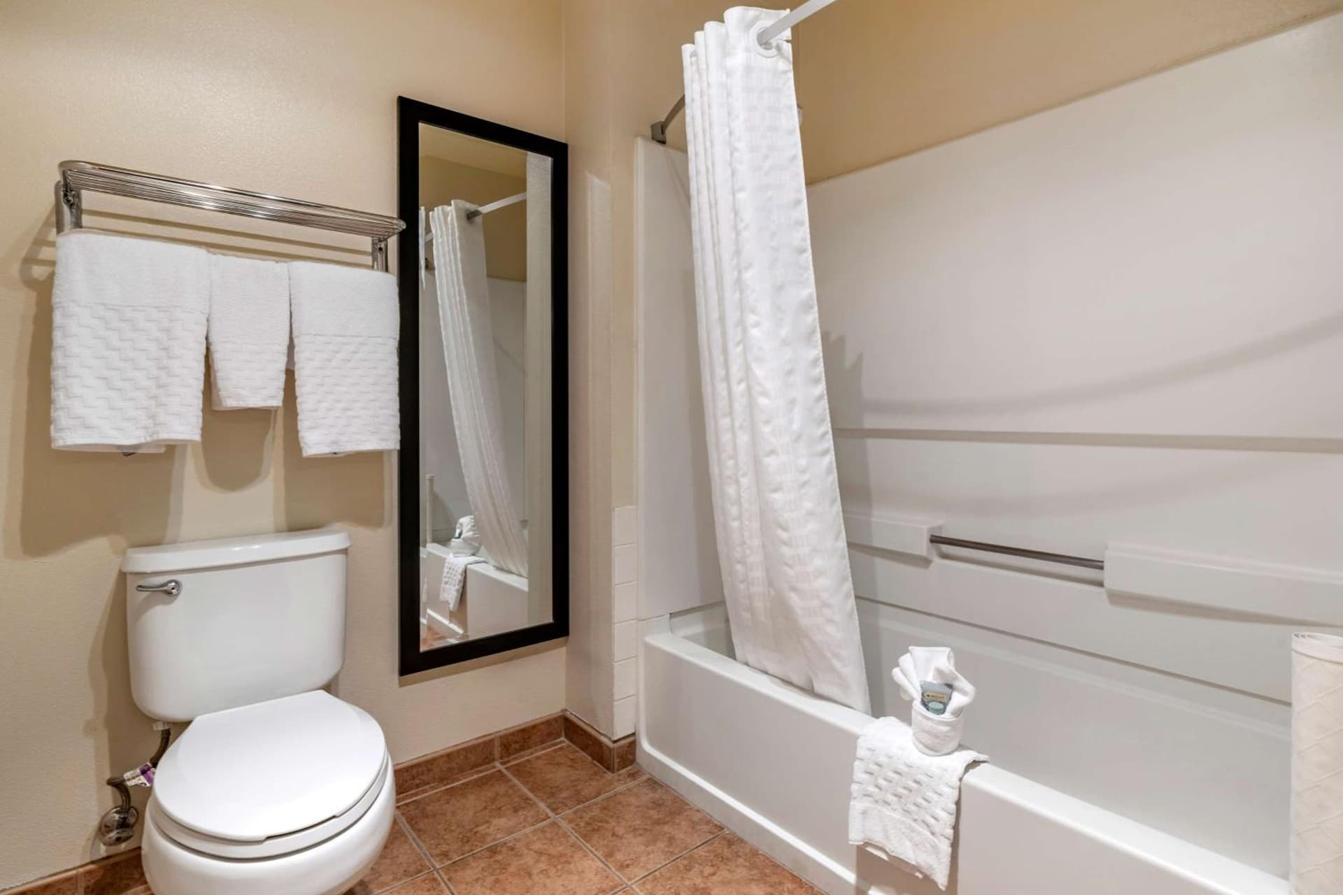 Best Western Luxury Inn gallery photo in Tracy, CA — image 5