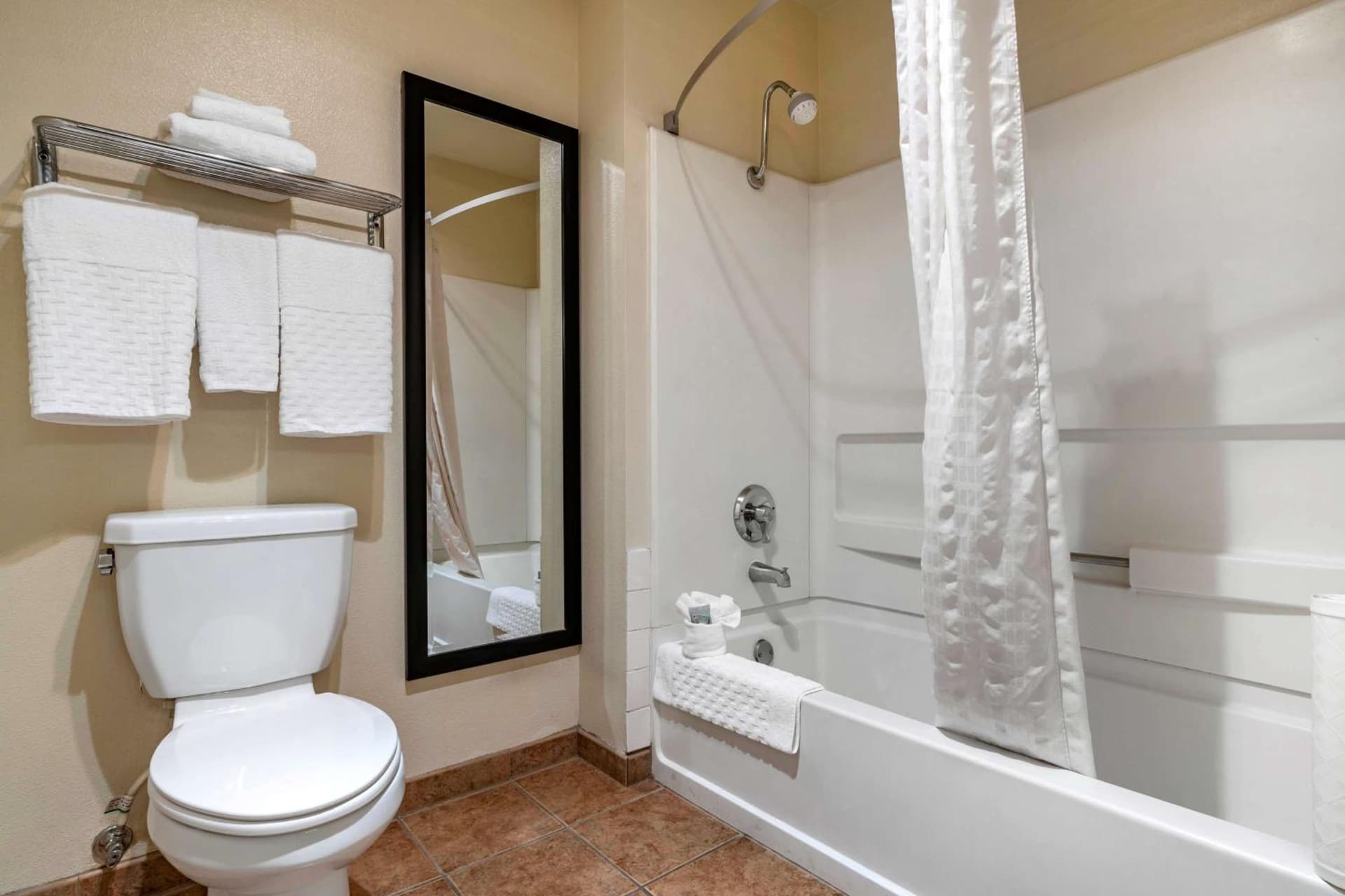 Best Western Luxury Inn gallery photo in Tracy, CA — image 40