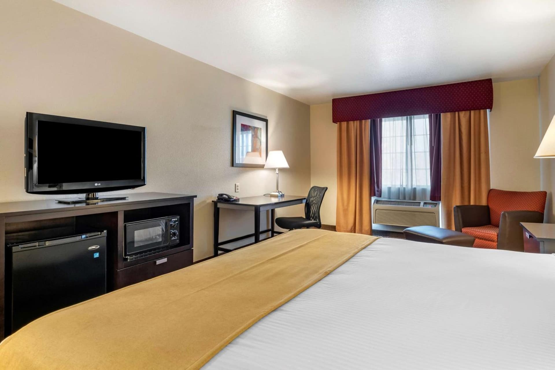 Best Western Luxury Inn gallery photo in Tracy, CA — image 37