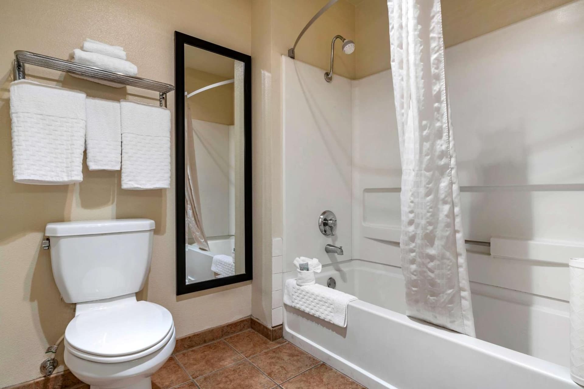 Best Western Luxury Inn gallery photo in Tracy, CA — image 36