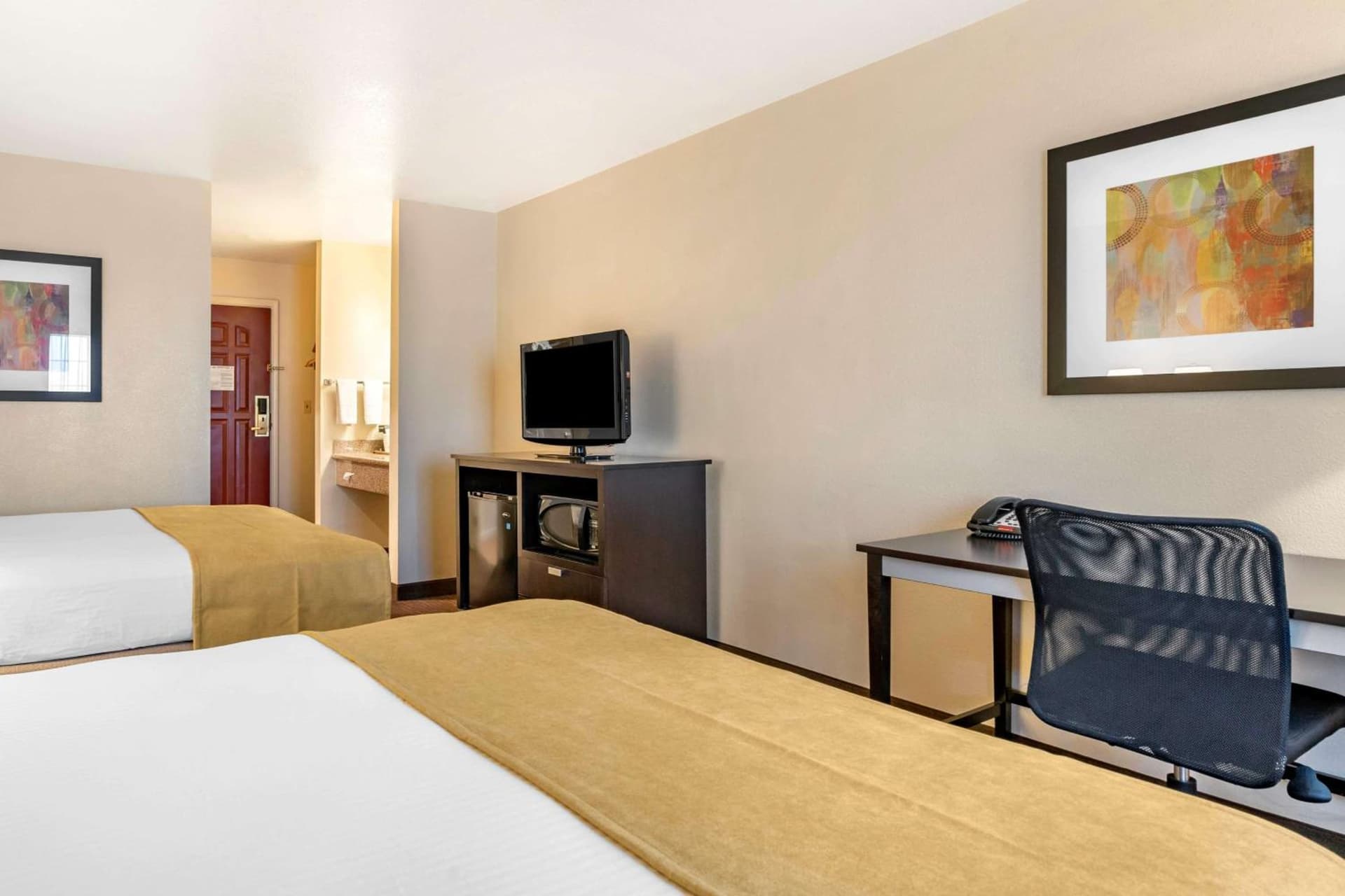Best Western Luxury Inn gallery photo in Tracy, CA — image 21