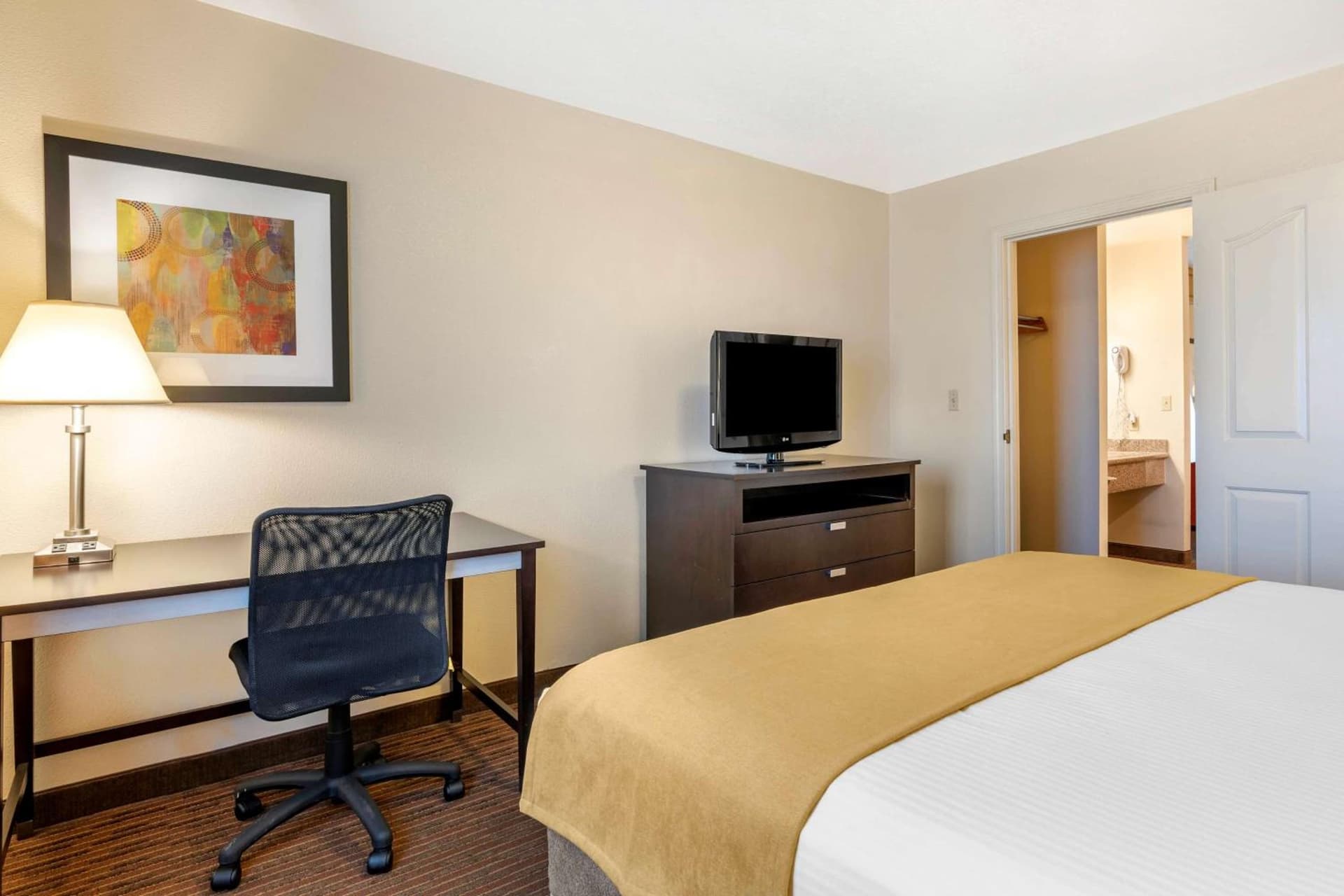Best Western Luxury Inn gallery photo in Tracy, CA — image 41
