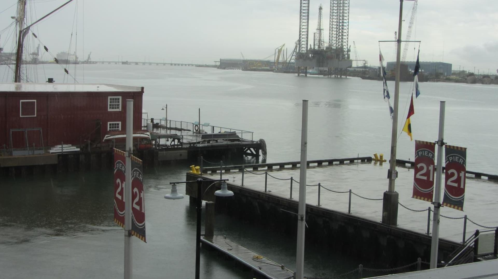 Harbor House Hotel and Marina at Pier 21 gallery photo in Galveston, TX — image 7