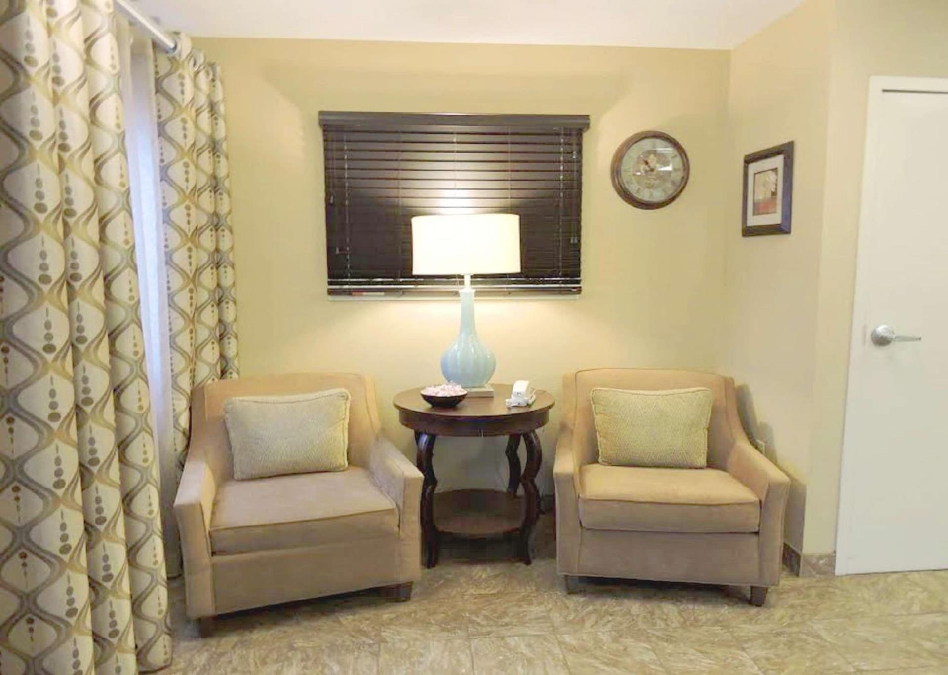 Sonesta Simply Suites Chicago Waukegan property views in Waukegan, IL — gallery photo 3