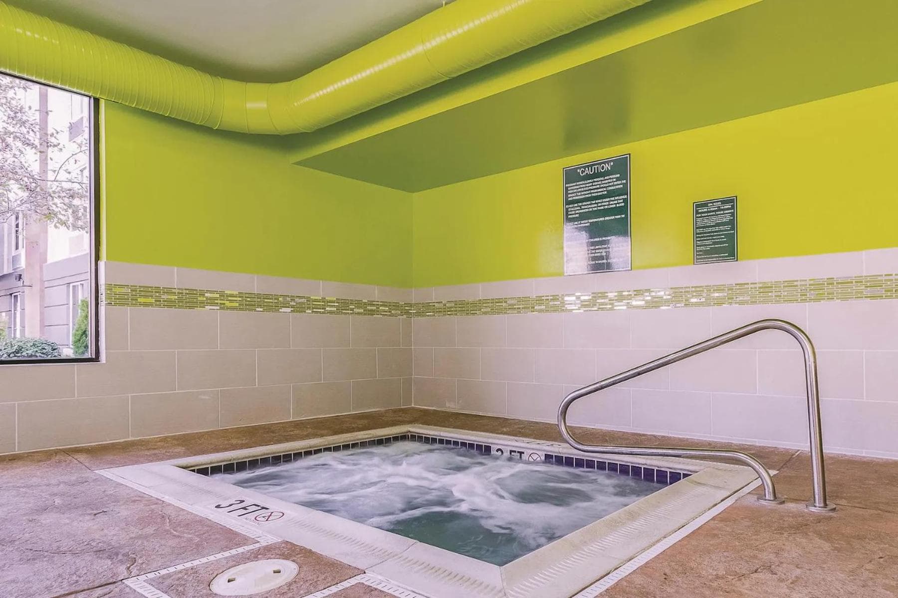 La Quinta Inn & Suites by Wyndham Cleveland Airport West gallery photo in North Olmsted, OH — image 42