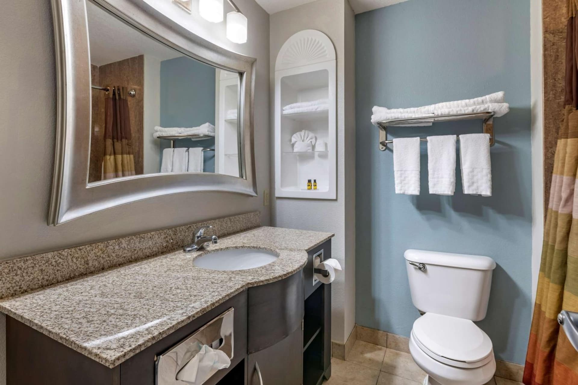 Best Western Plus Bradenton Gateway Hotel gallery photo in Bradenton, FL — image 10