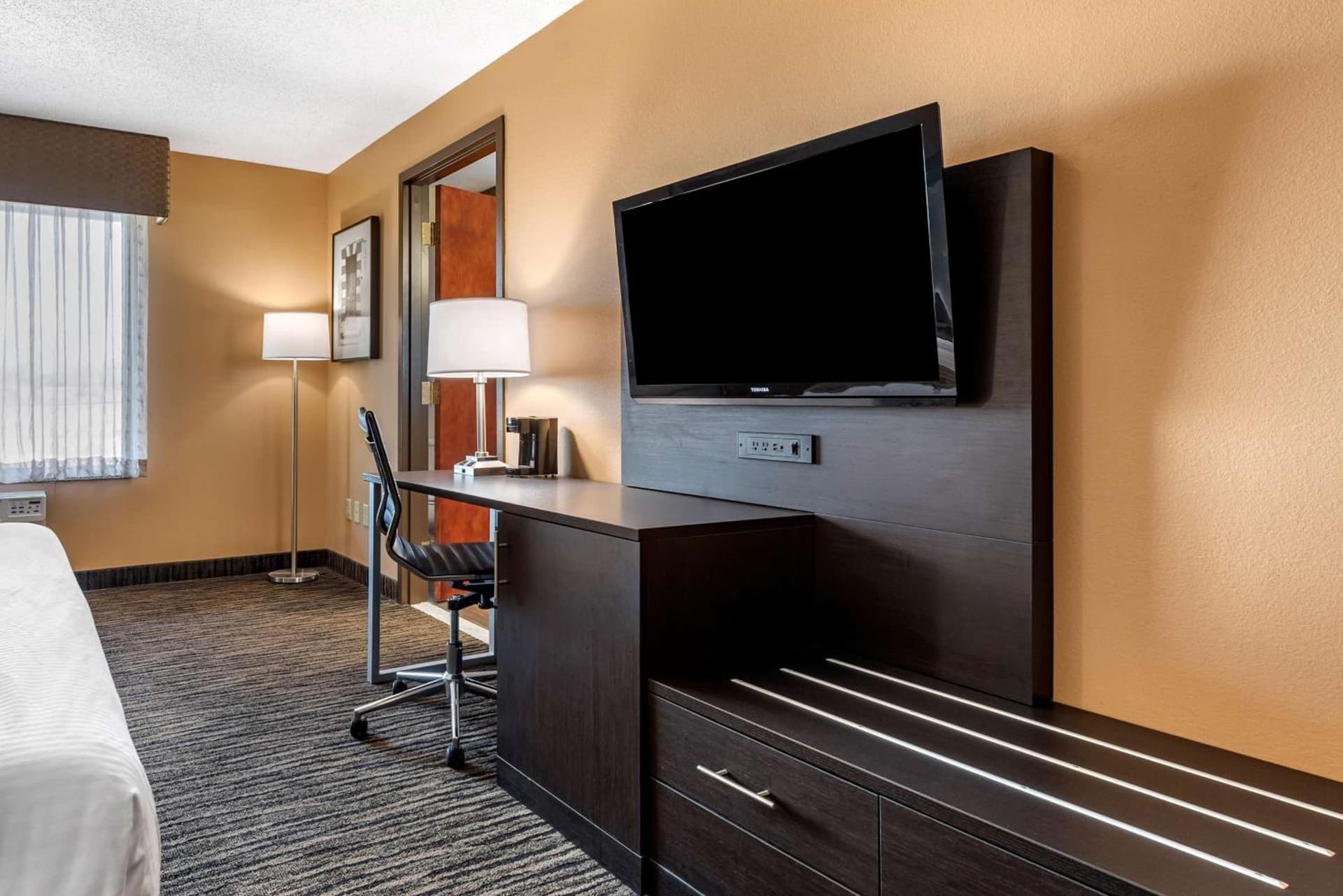 Best Western the Inn at the Fairgrounds gallery photo in Syracuse, NY — image 9
