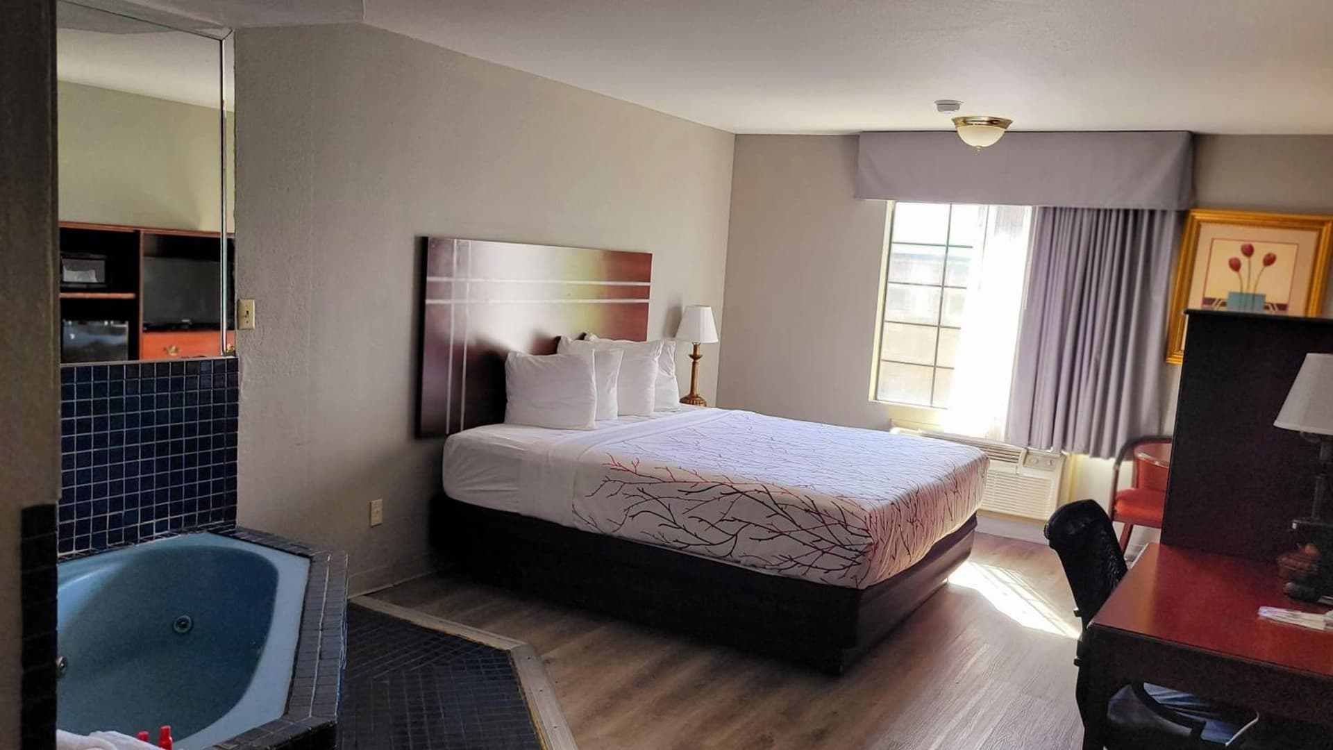 Rancho San Diego Inn & Suites gallery photo in El Cajon, CA — image 24
