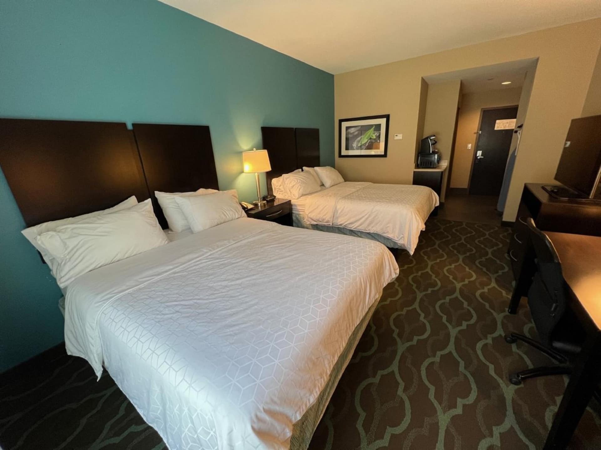 Holiday Inn Express Hotels & Suites Cuero by IHG interior in Cuero, TX — gallery photo 2
