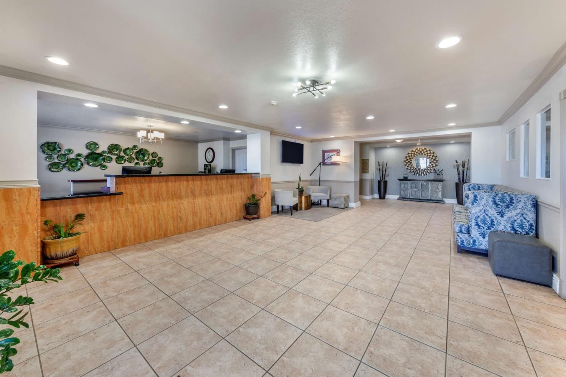 Best Western Plus John Jay Inn & Suites gallery photo in Palmdale, CA — image 16