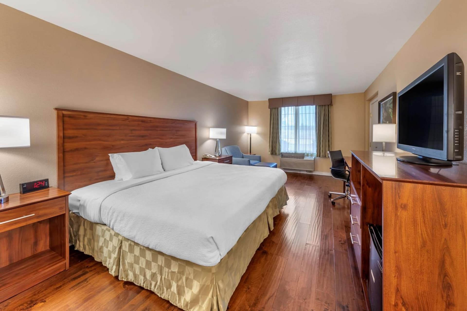 Best Western Plus John Jay Inn & Suites gallery photo in Palmdale, CA — image 8
