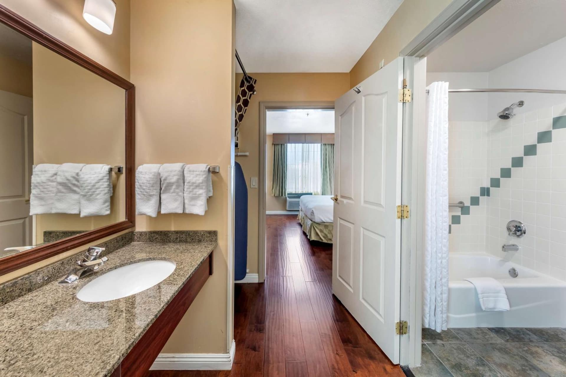 Best Western Plus John Jay Inn & Suites gallery photo in Palmdale, CA — image 34
