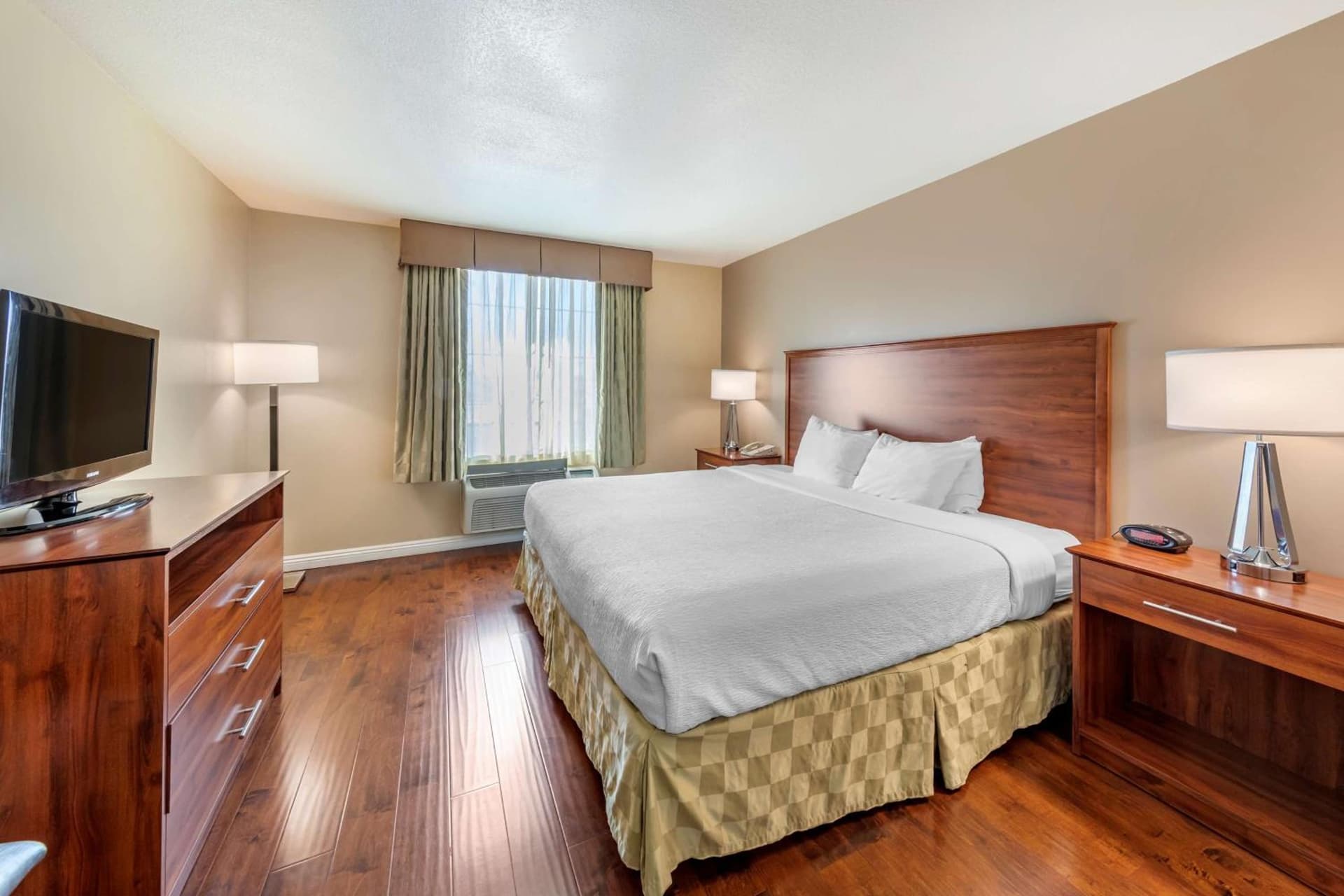 Best Western Plus John Jay Inn & Suites gallery photo in Palmdale, CA — image 7