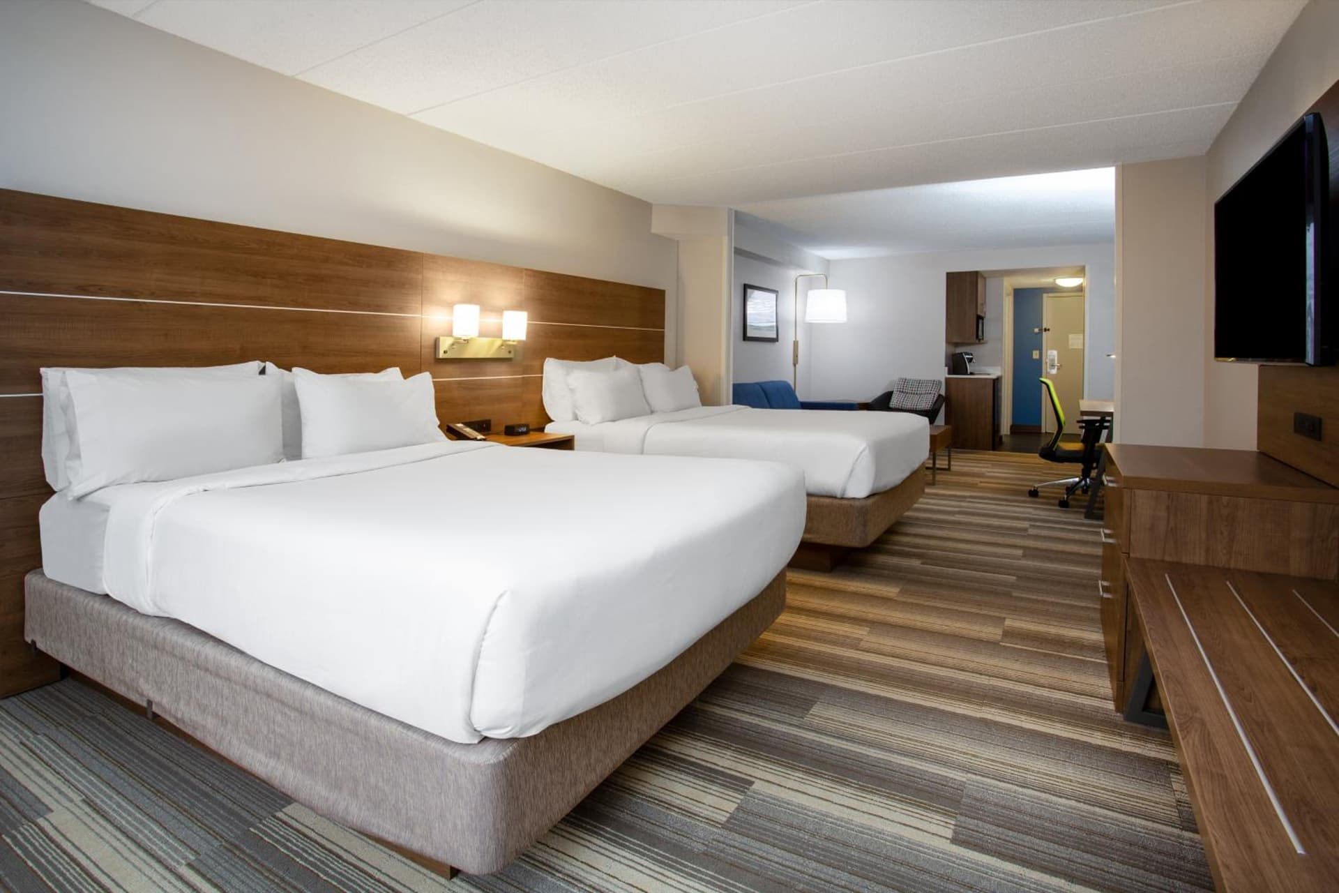 Holiday Inn Express Hotel & Suites Fort Wayne by IHG gallery photo in Fort Wayne, IN — image 39