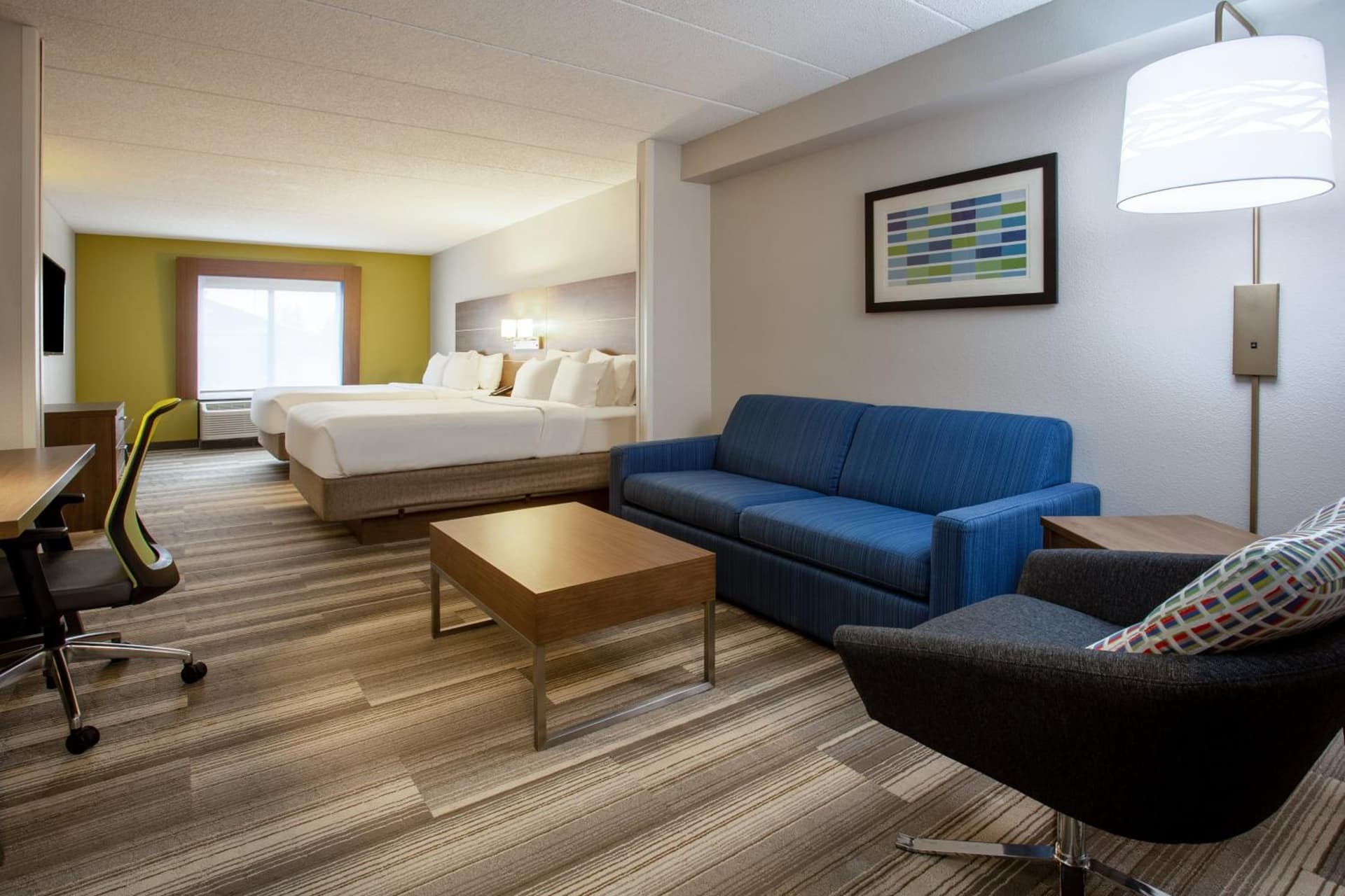 Holiday Inn Express Hotel & Suites Fort Wayne by IHG gallery photo in Fort Wayne, IN — image 6