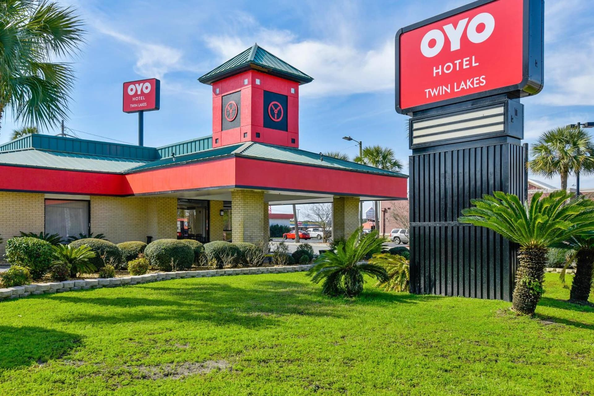 OYO Hotel Lake Park-Valdosta I-75, Exit 5 featured exterior or lobby in Lake Park, GA — similar hotel