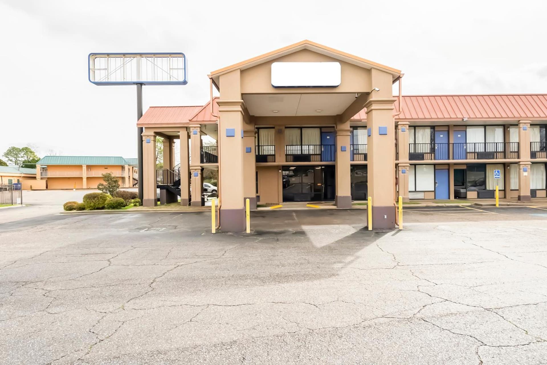 OYO Hotel Bossier City LA - Red River interior in Bossier City, LA — gallery photo 2