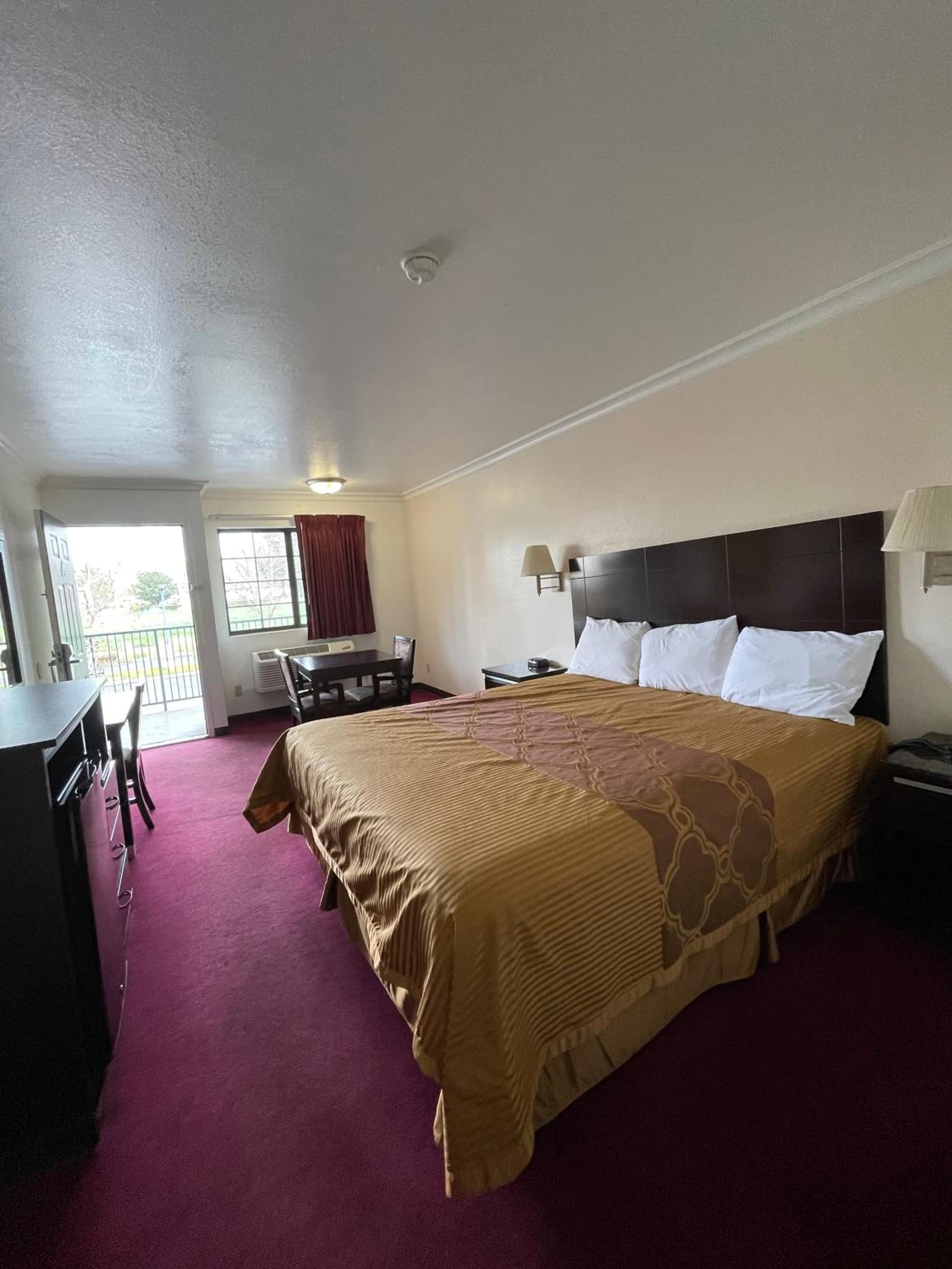 Chino Motel gallery photo in Chino, CA — image 20