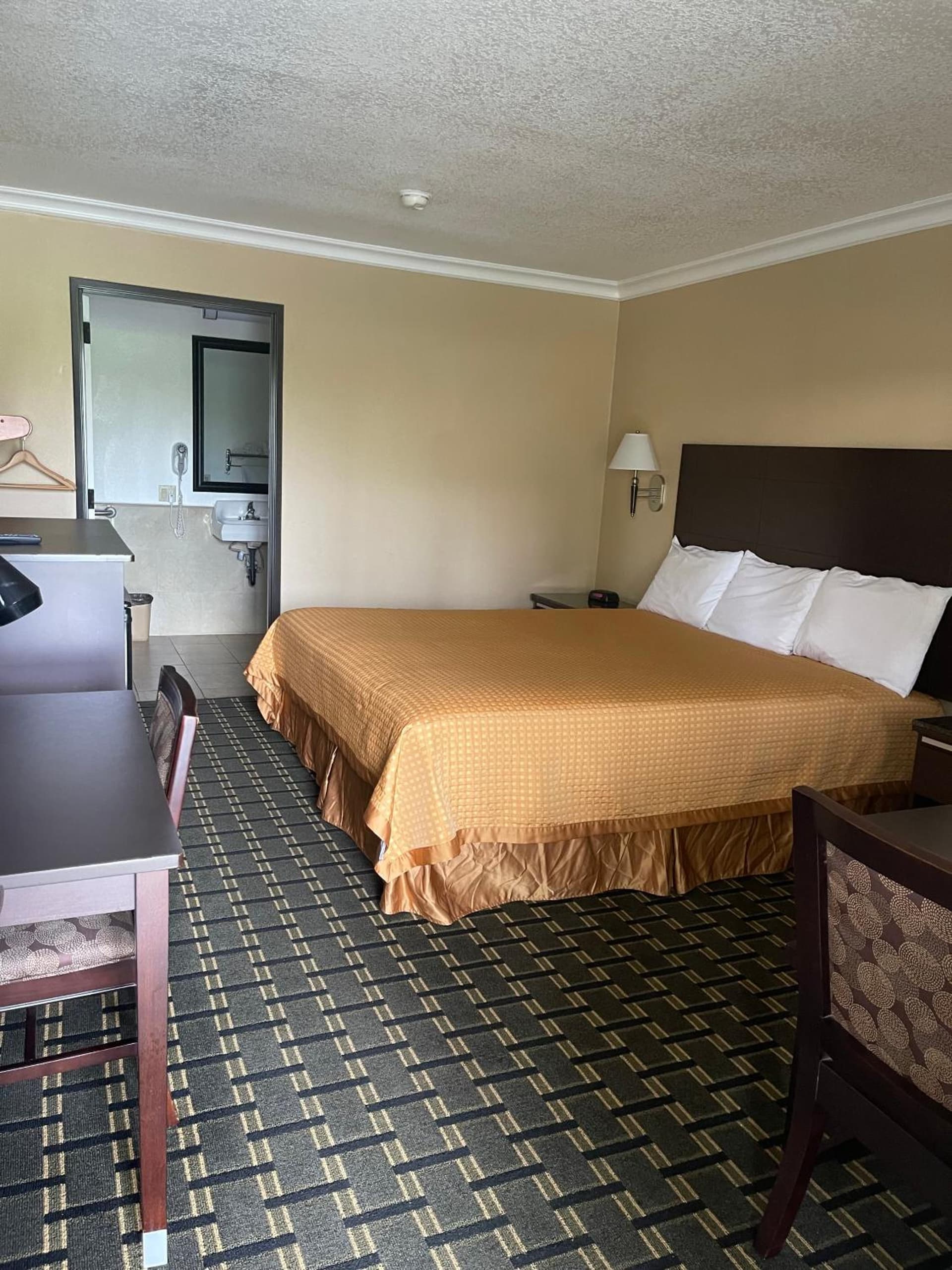 Chino Motel gallery photo in Chino, CA — image 35
