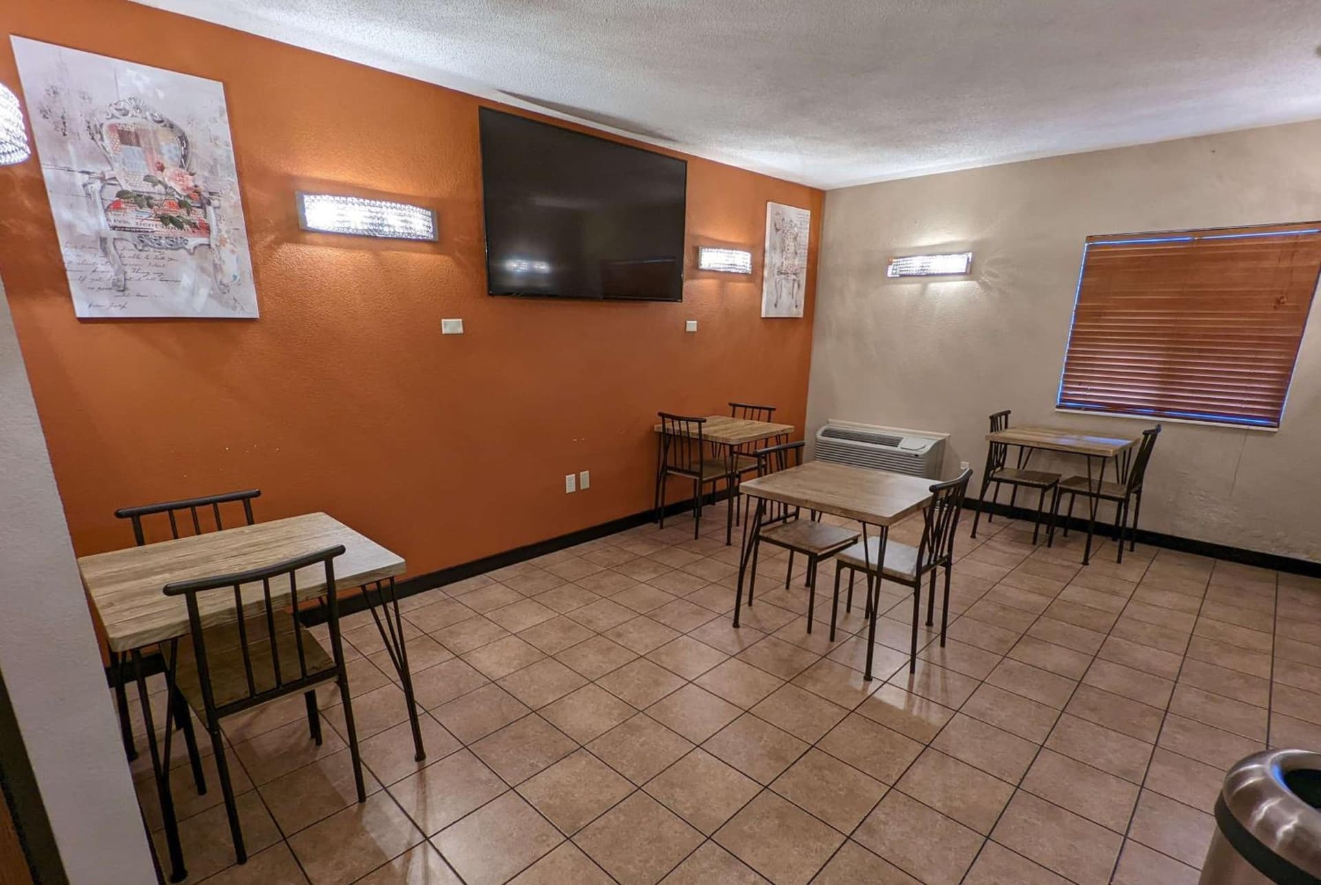 Woodland Inn and Suites Extended Stay gallery photo in Wichita, KS — image 64